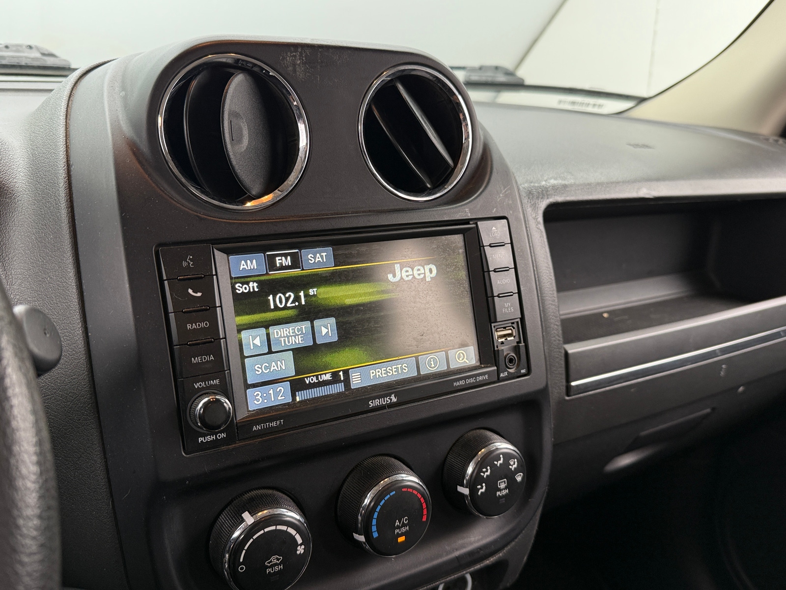 Thumbnail: 2017 Jeep Patriot - 4