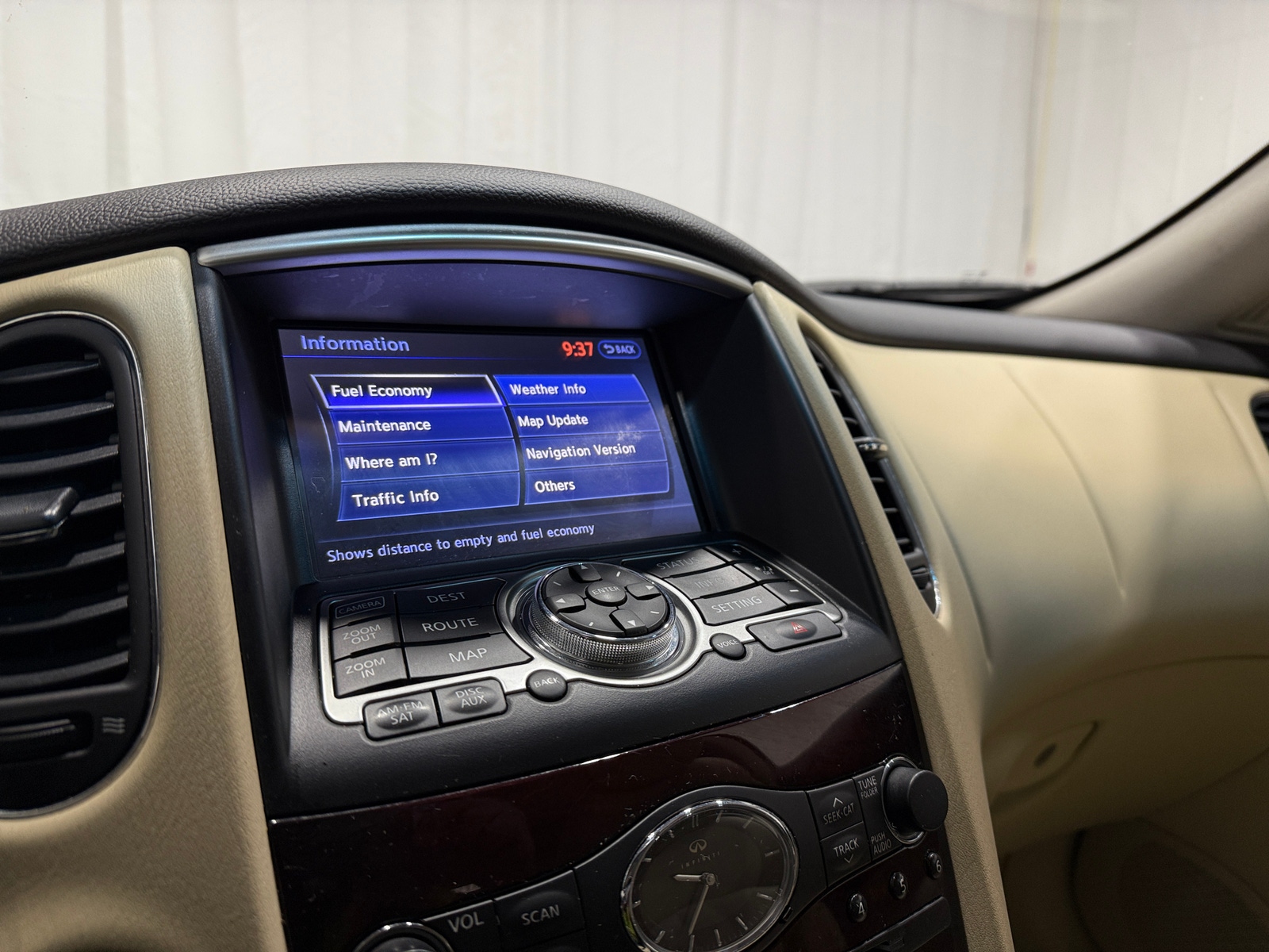 Thumbnail: 2016 INFINITI QX50 - 3
