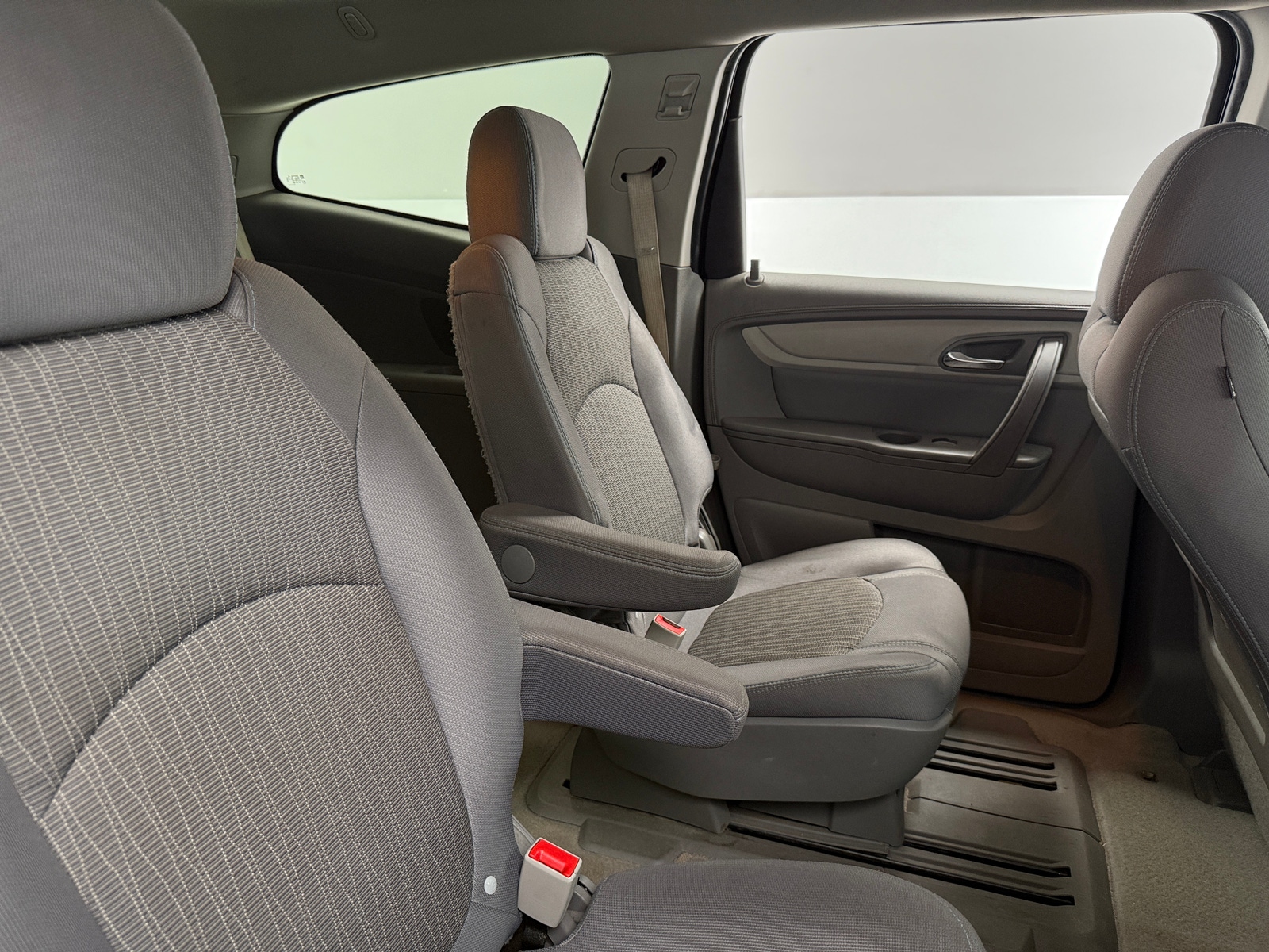 Thumbnail: 2015 Chevrolet Traverse - 6