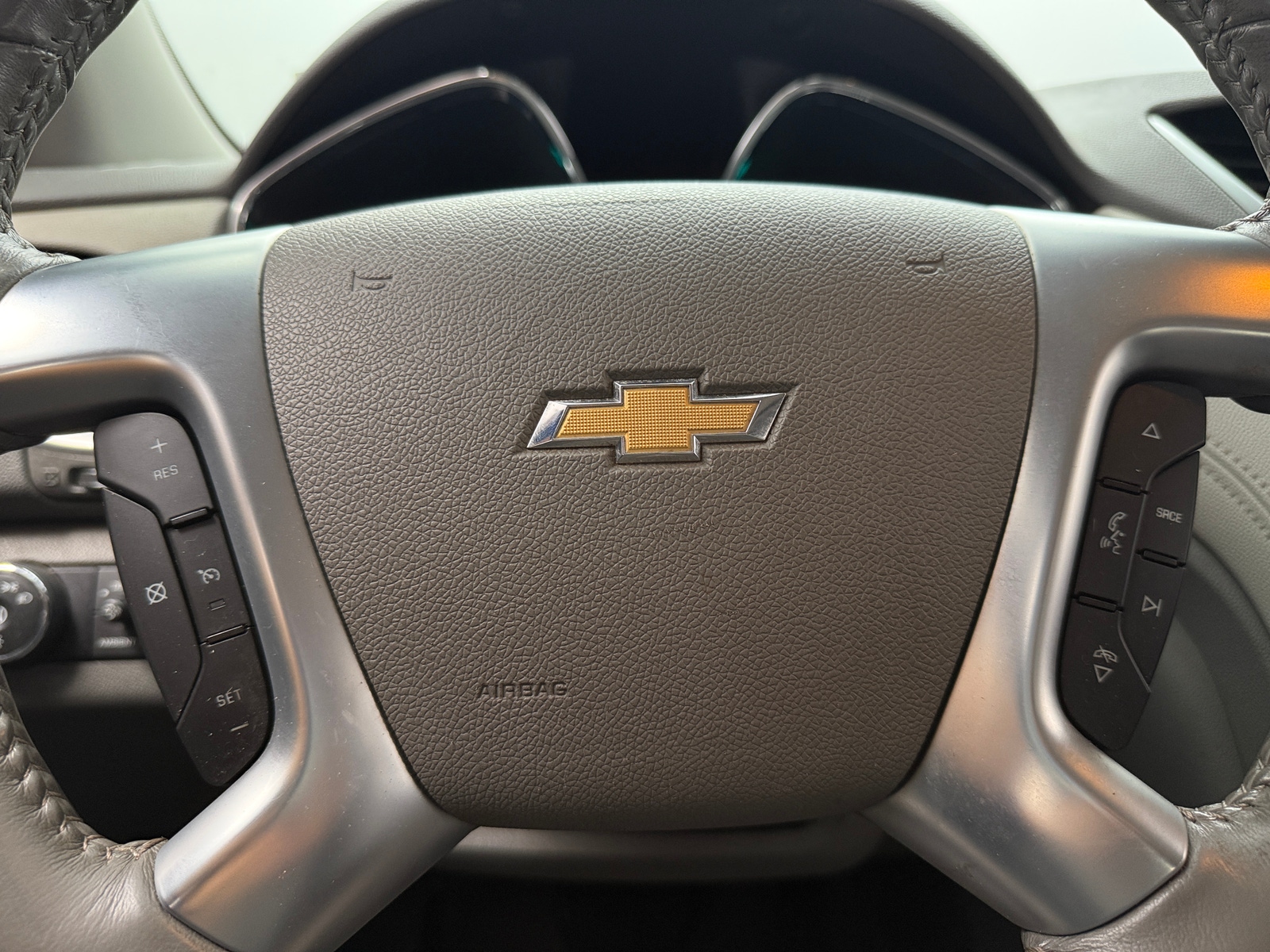 Thumbnail: 2015 Chevrolet Traverse - 5