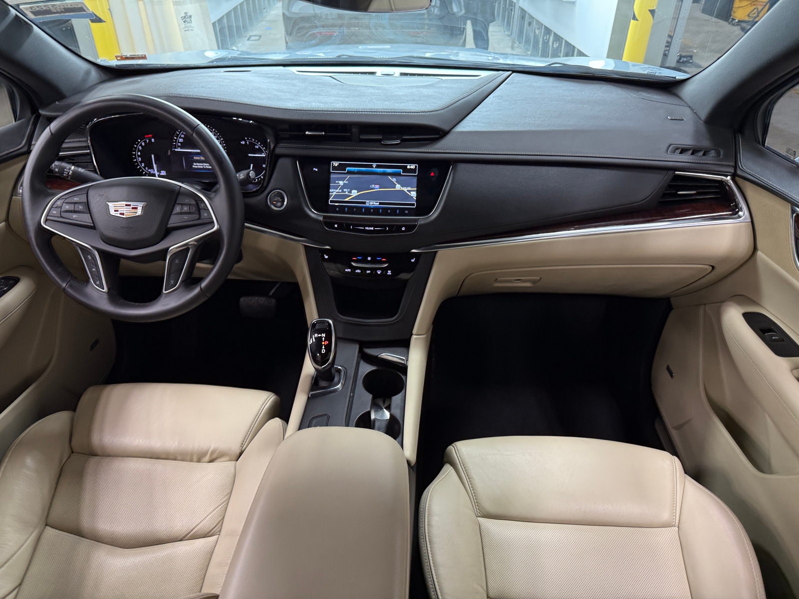 Thumbnail: 2017 Cadillac XT5 - 2