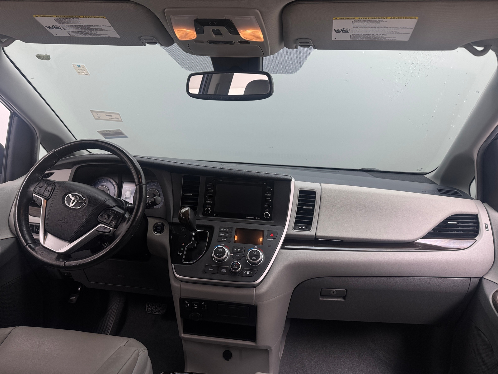 Thumbnail: 2020 Toyota Sienna - 2