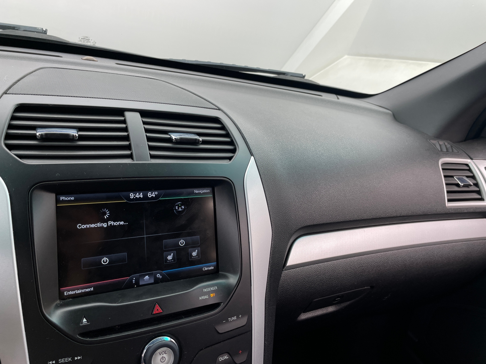 Thumbnail: 2014 Ford Explorer - 3