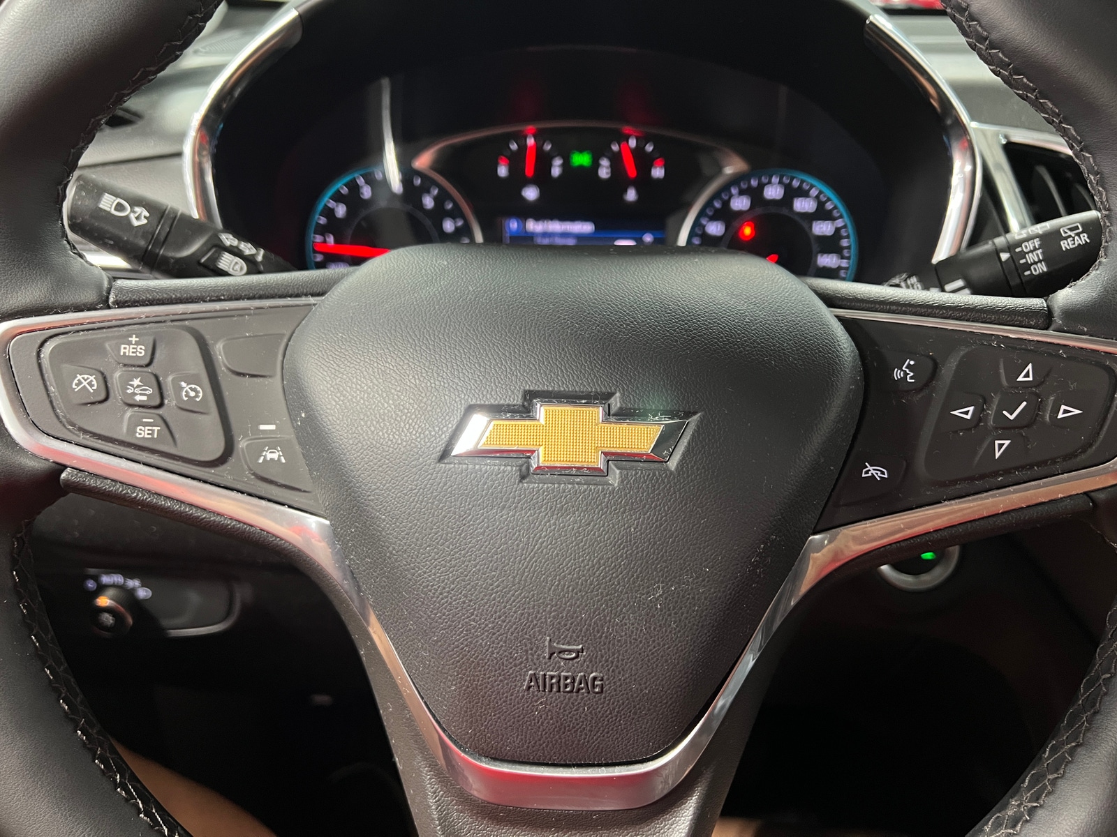 Thumbnail: 2023 Chevrolet Equinox - 5
