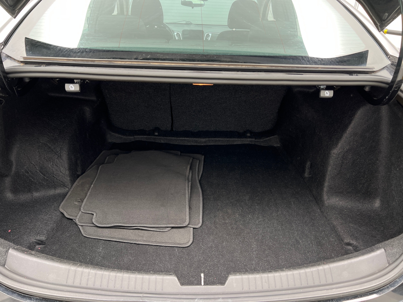 Thumbnail: 2023 Chevrolet Malibu - 7