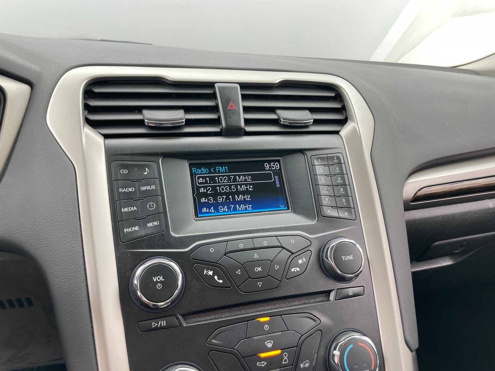Thumbnail: 2014 Ford Fusion - 4