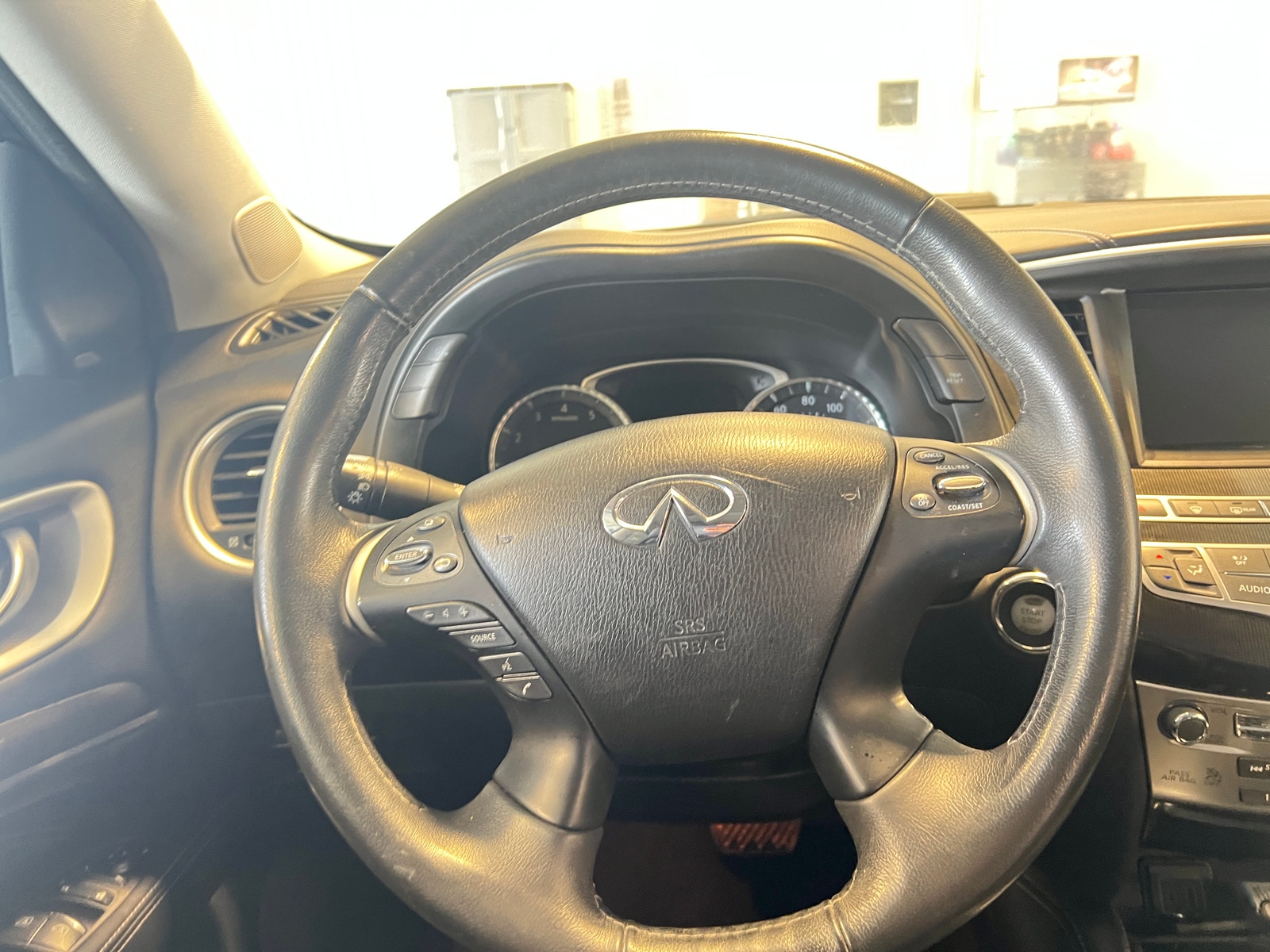 Thumbnail: 2019 INFINITI QX60 - 4
