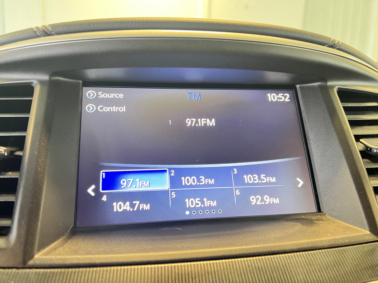Thumbnail: 2019 INFINITI QX60 - 3