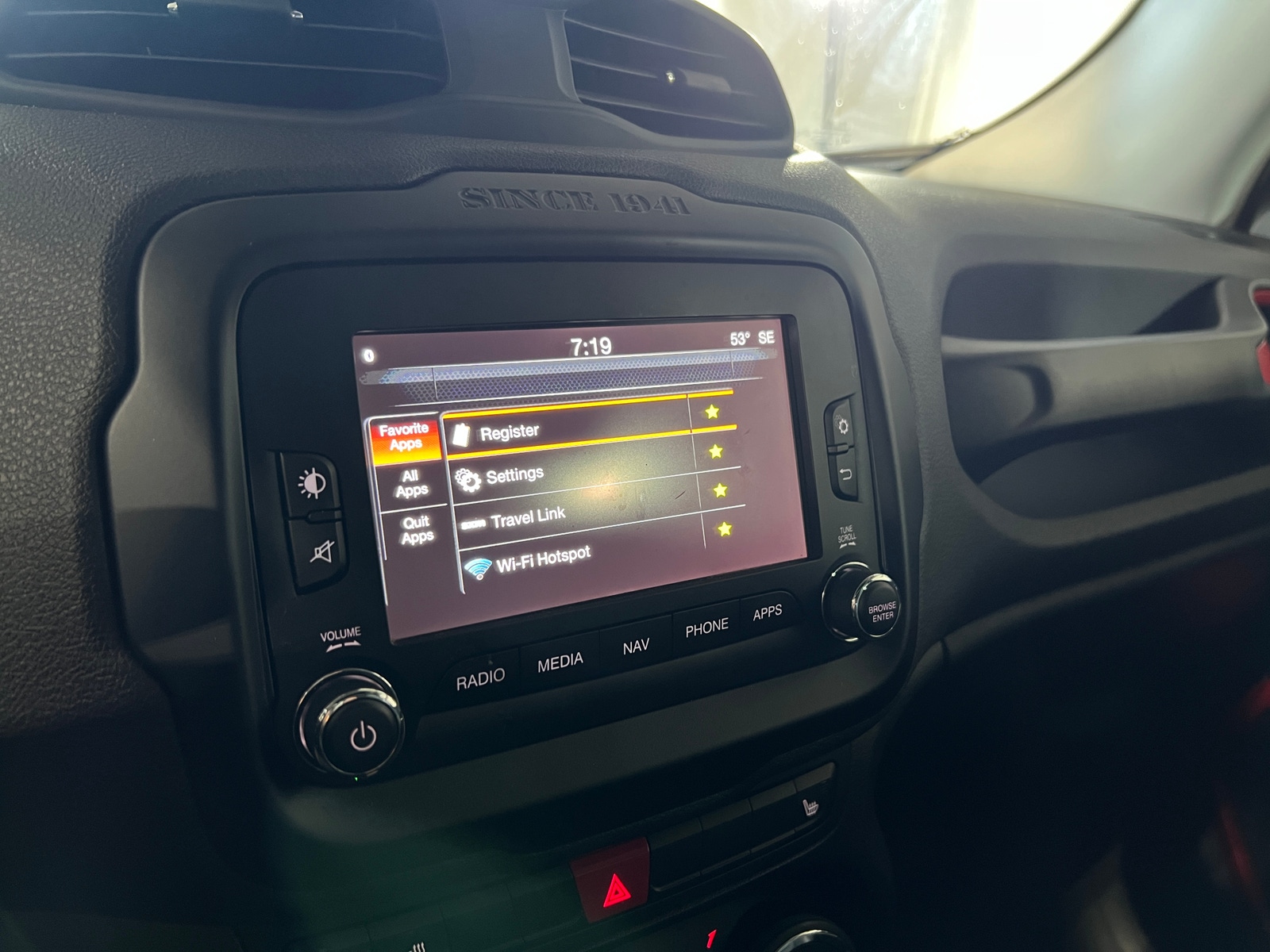 Thumbnail: 2017 Jeep Renegade - 3
