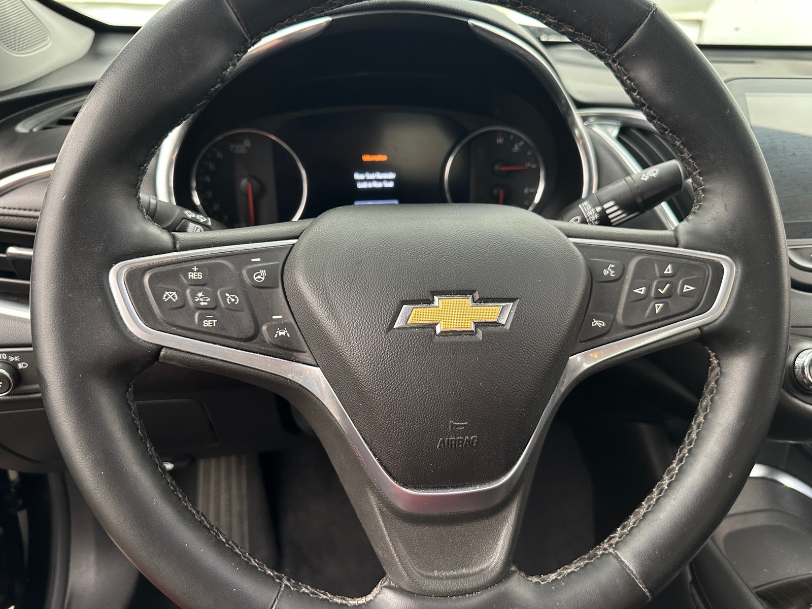 Thumbnail: 2023 Chevrolet Malibu - 4