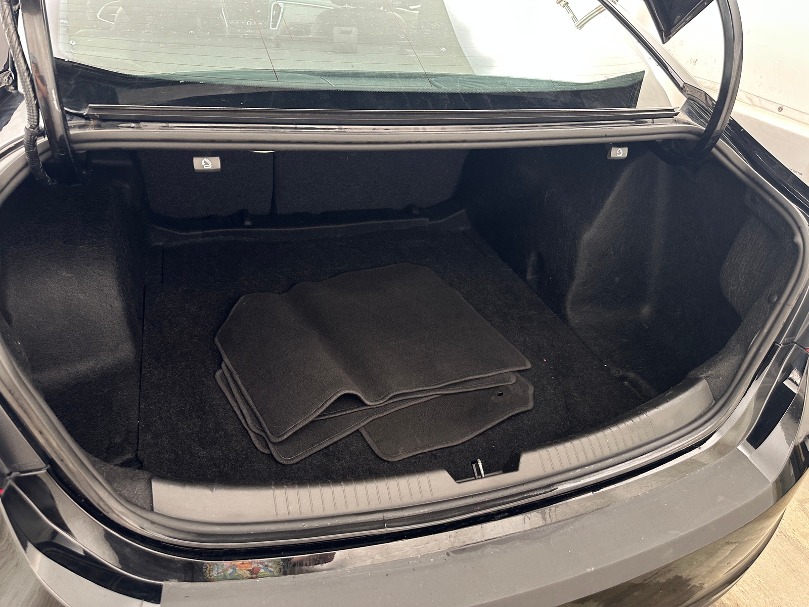 Thumbnail: 2023 Chevrolet Malibu - 6