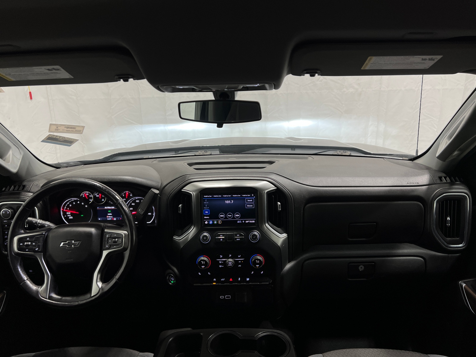Thumbnail: 2019 Chevrolet Silverado 1500 - 3