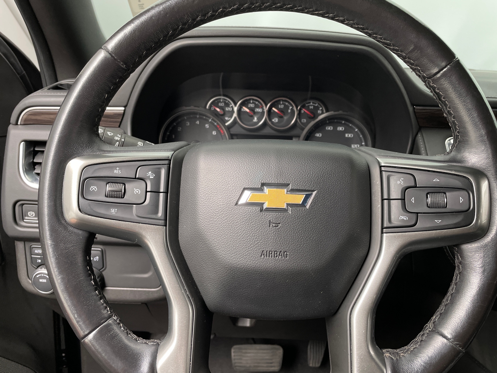 Thumbnail: 2021 Chevrolet Tahoe - 5
