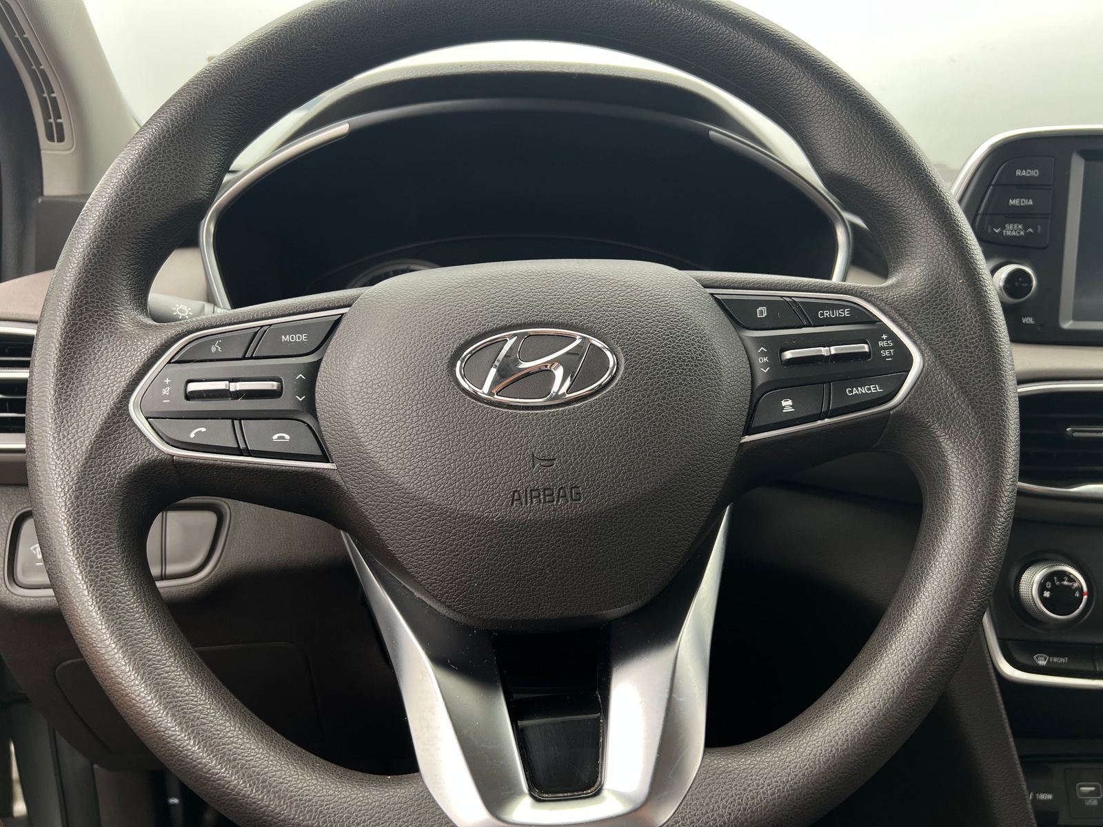 Thumbnail: 2020 Hyundai Santa Fe - 5