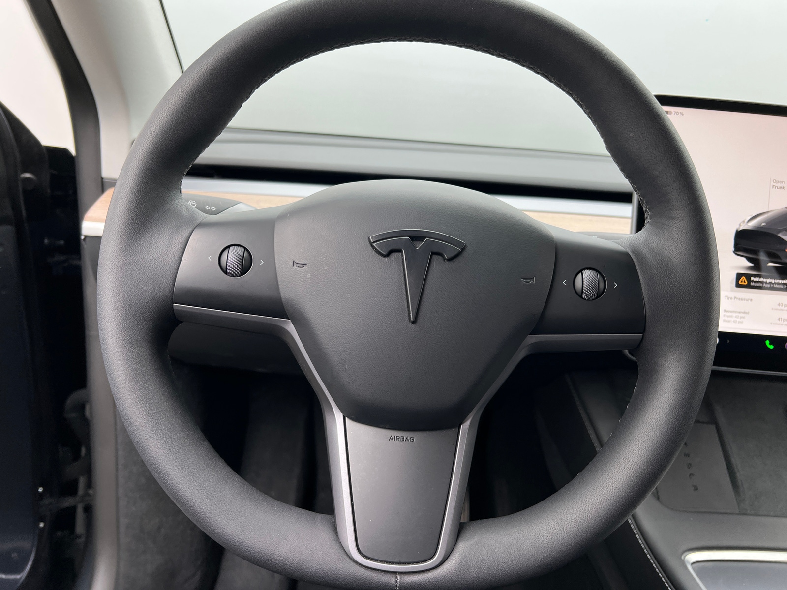 Thumbnail: 2023 Tesla Model Y - 4