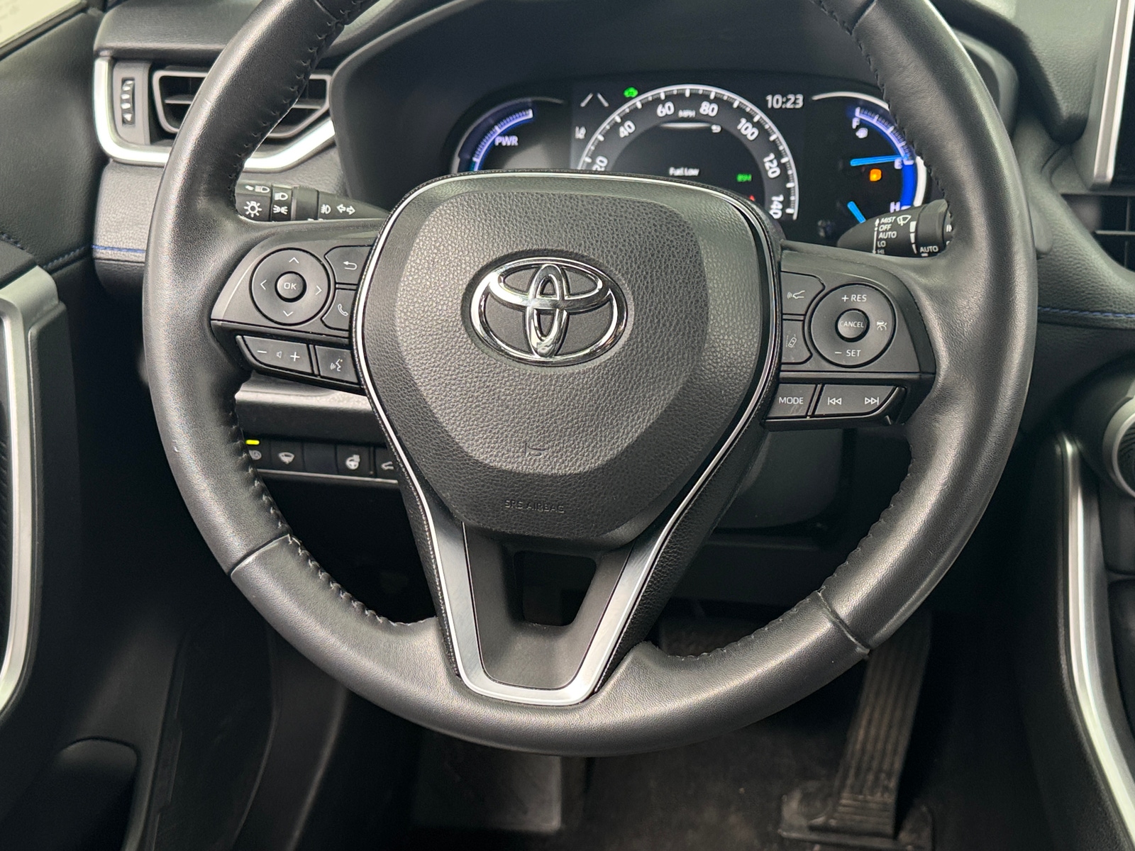 Thumbnail: 2020 Toyota RAV4 - 4