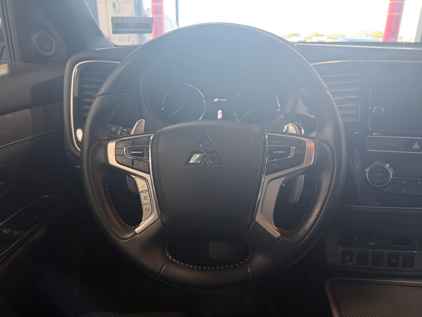Thumbnail: 2019 Mitsubishi Outlander - 4