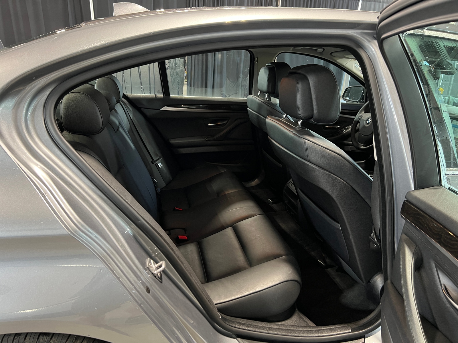 Thumbnail: 2012 BMW 5 Series - 6