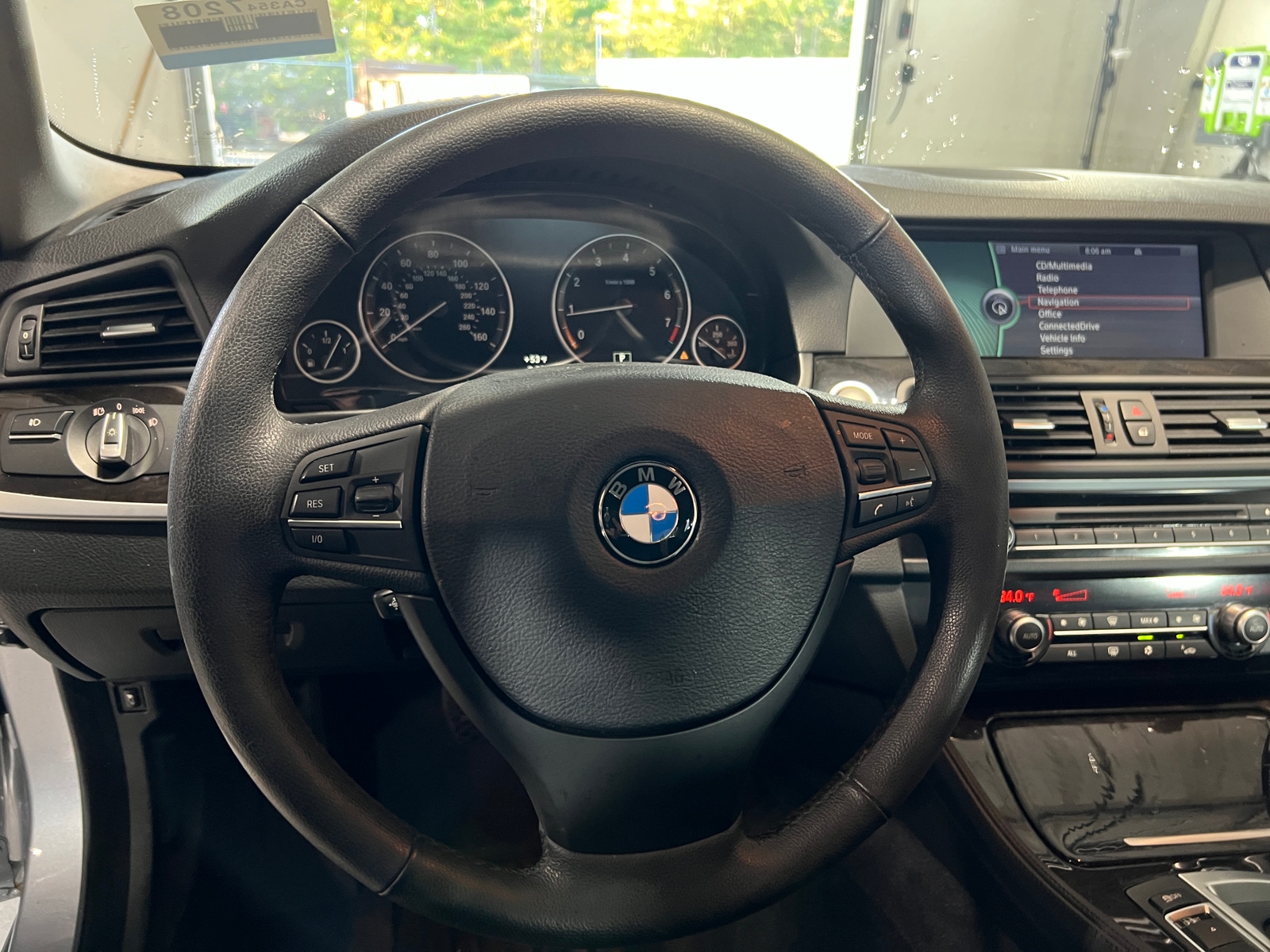 Thumbnail: 2012 BMW 5 Series - 5