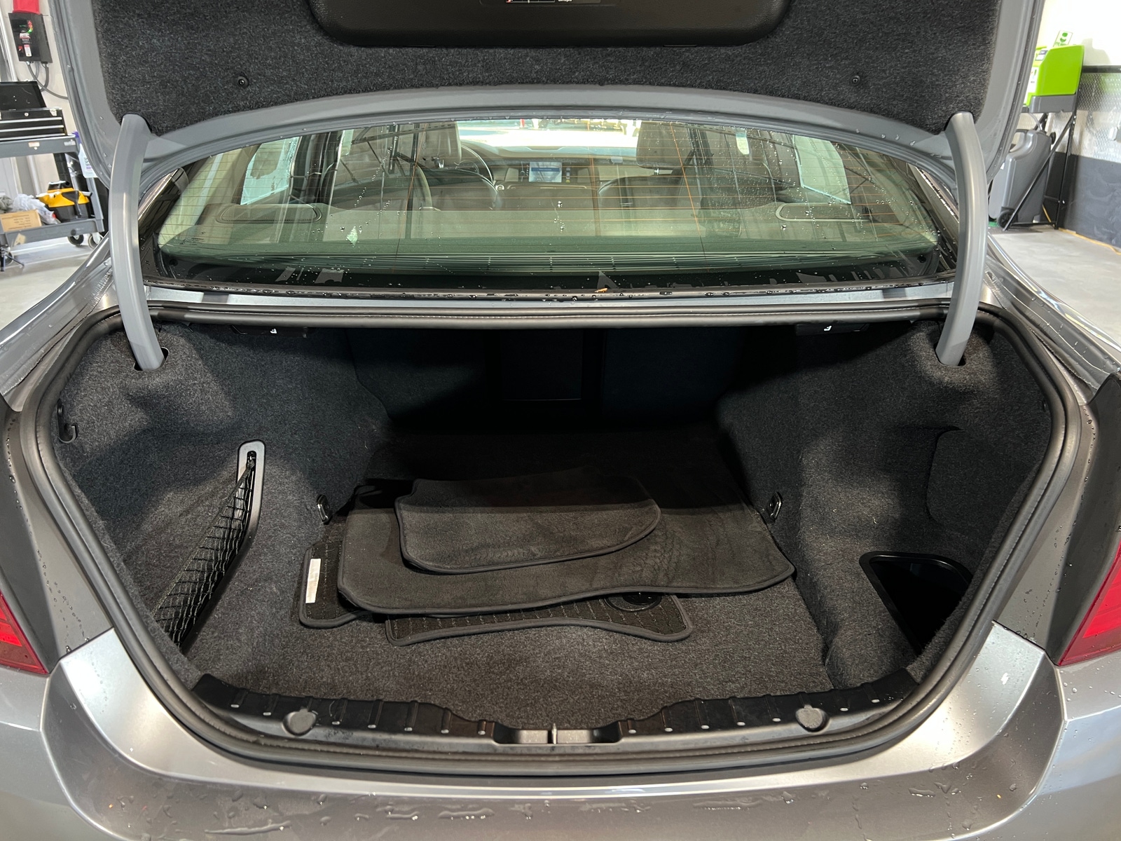 Thumbnail: 2012 BMW 5 Series - 7