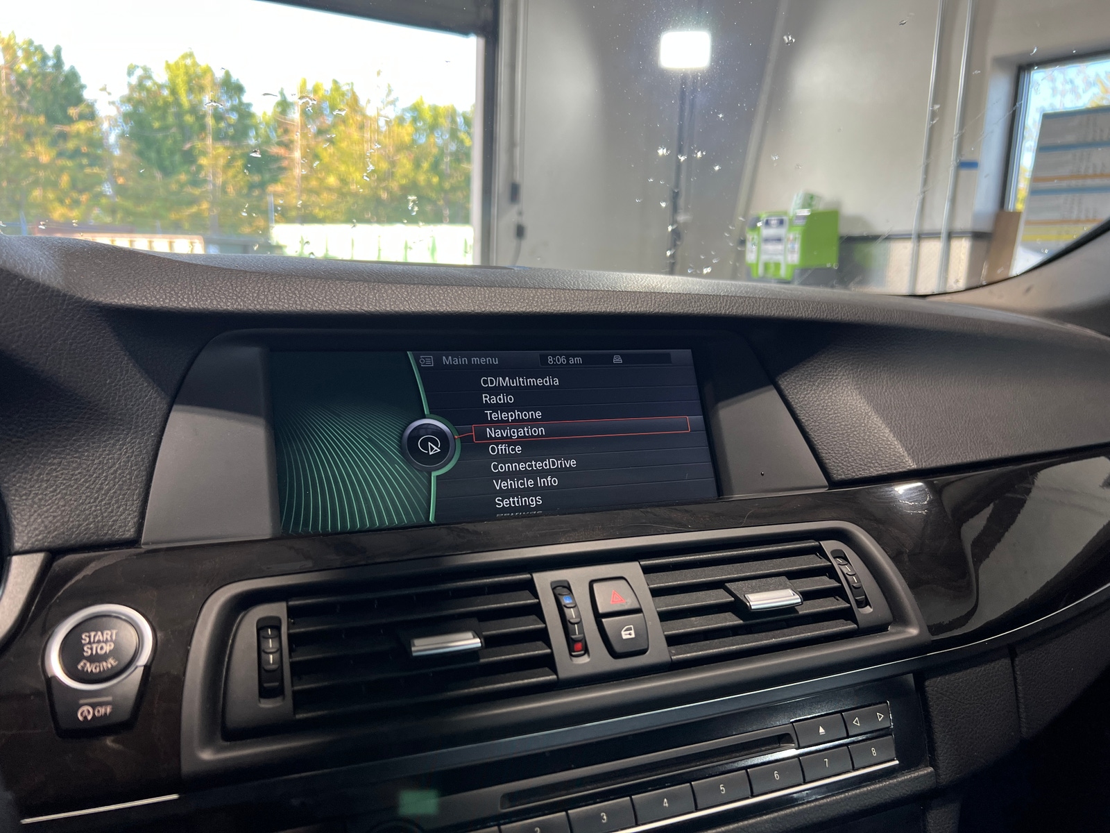 Thumbnail: 2012 BMW 5 Series - 4