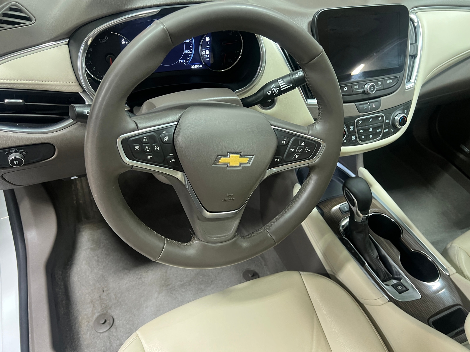 Thumbnail: 2024 Chevrolet Malibu - 4