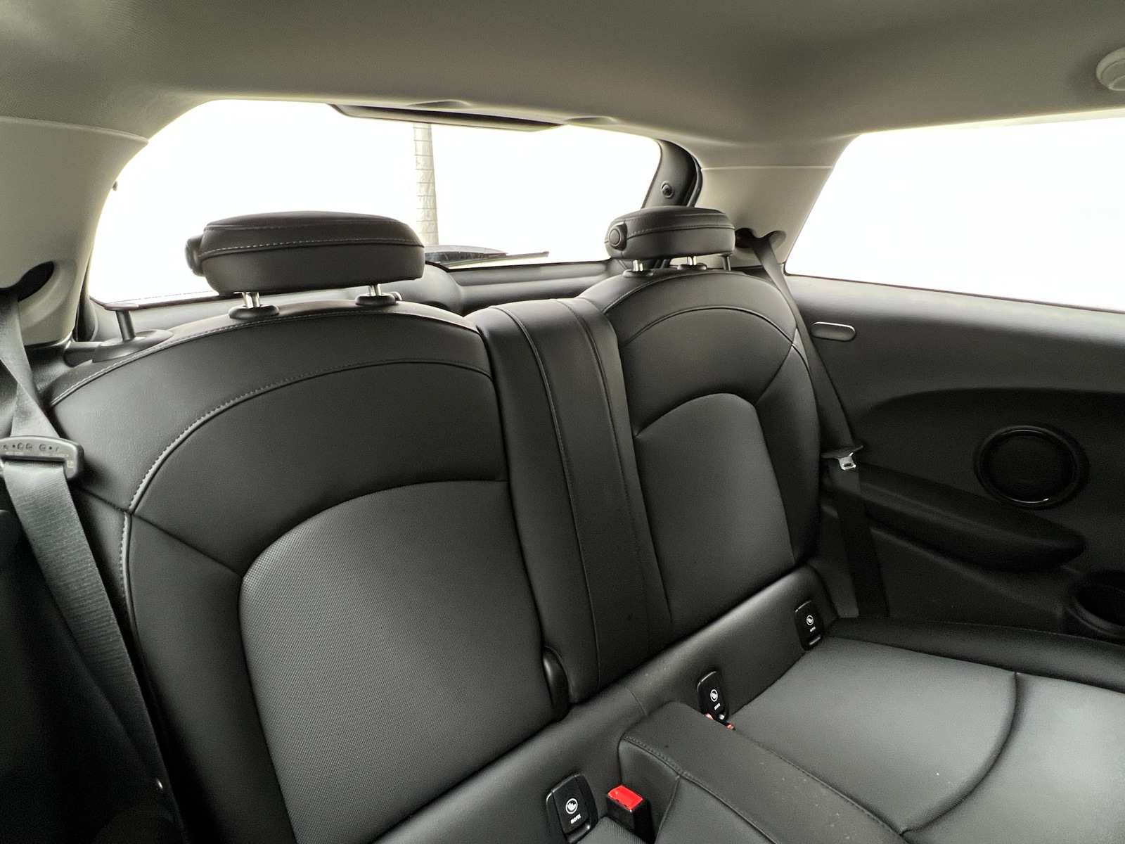 Thumbnail: 2022 MINI Cooper Hardtop - 5