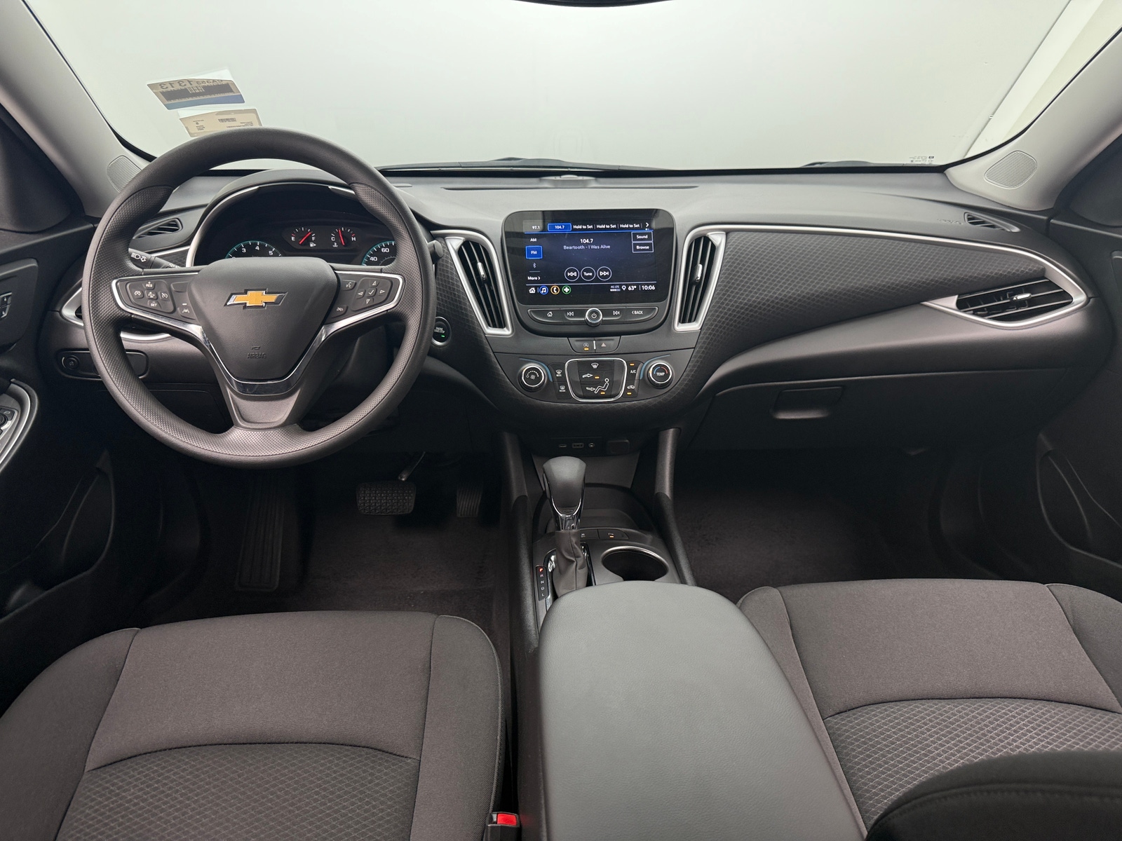 Thumbnail: 2024 Chevrolet Malibu - 3