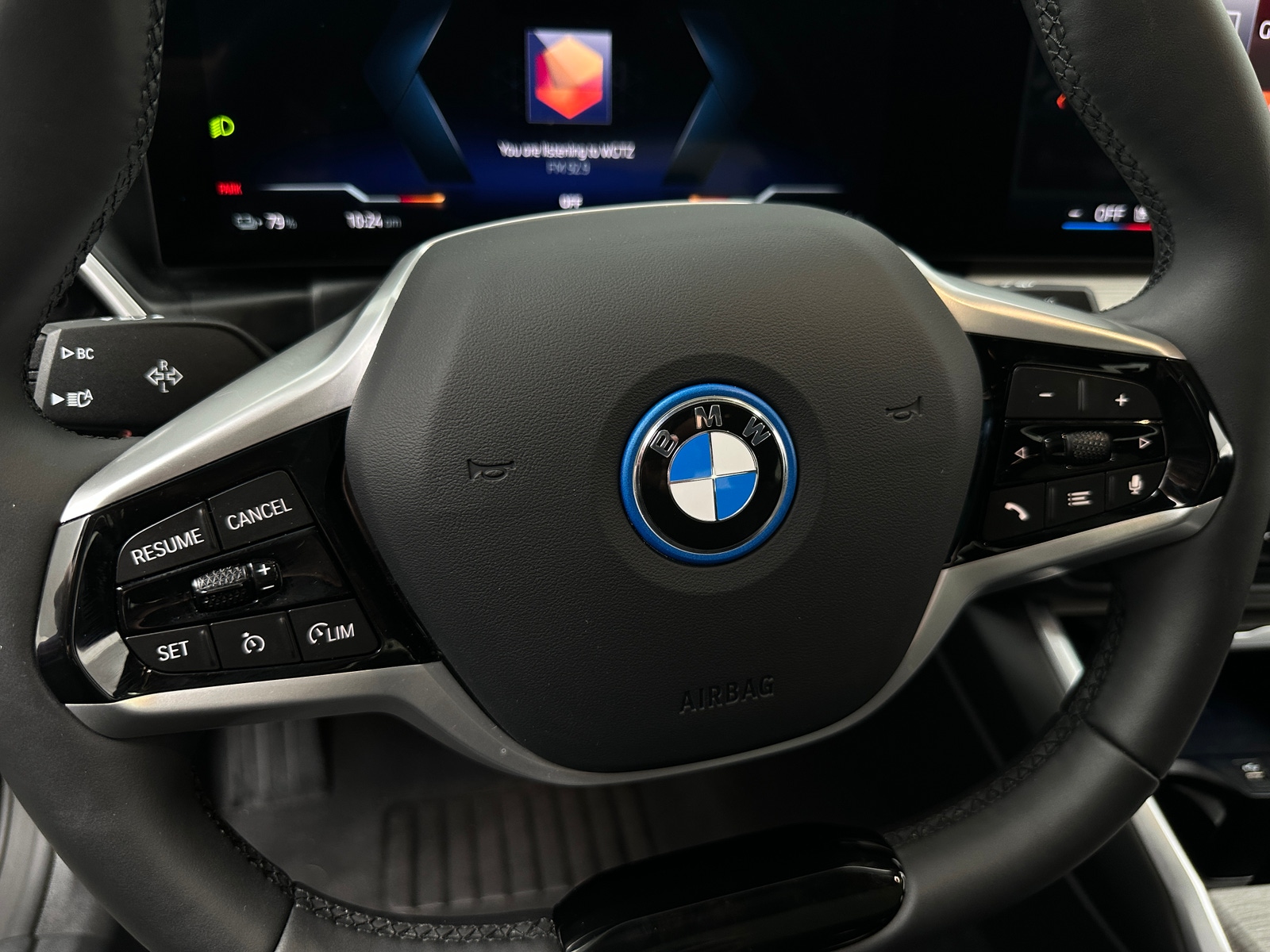 Thumbnail: 2025 BMW i4 - 3
