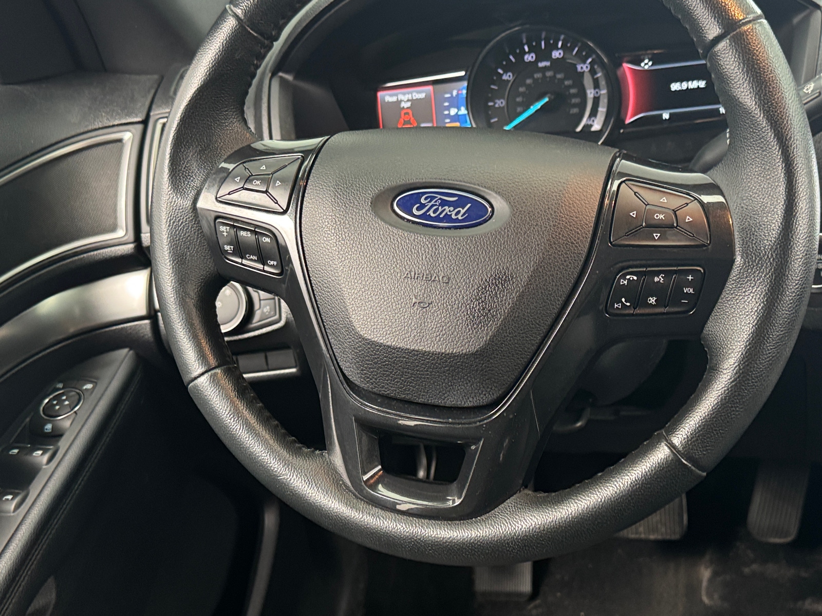 Thumbnail: 2018 Ford Explorer - 5