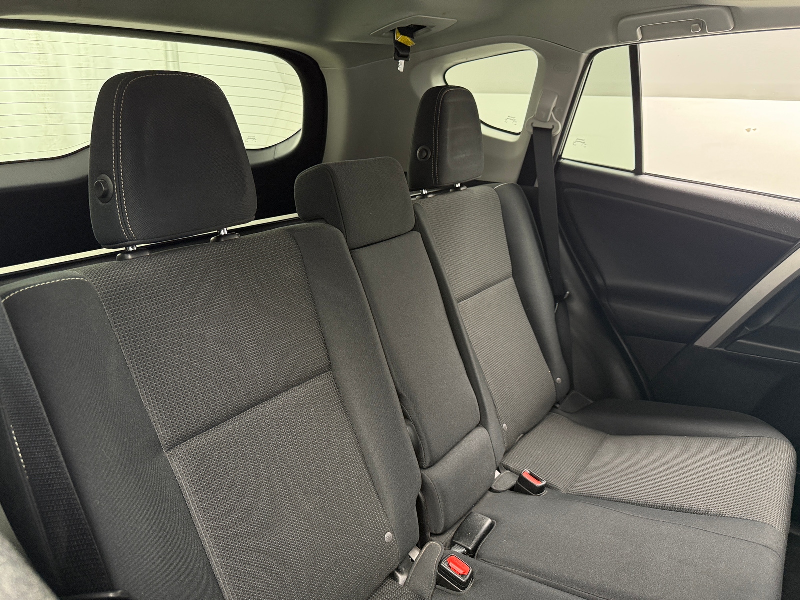 Thumbnail: 2016 Toyota RAV4 - 6