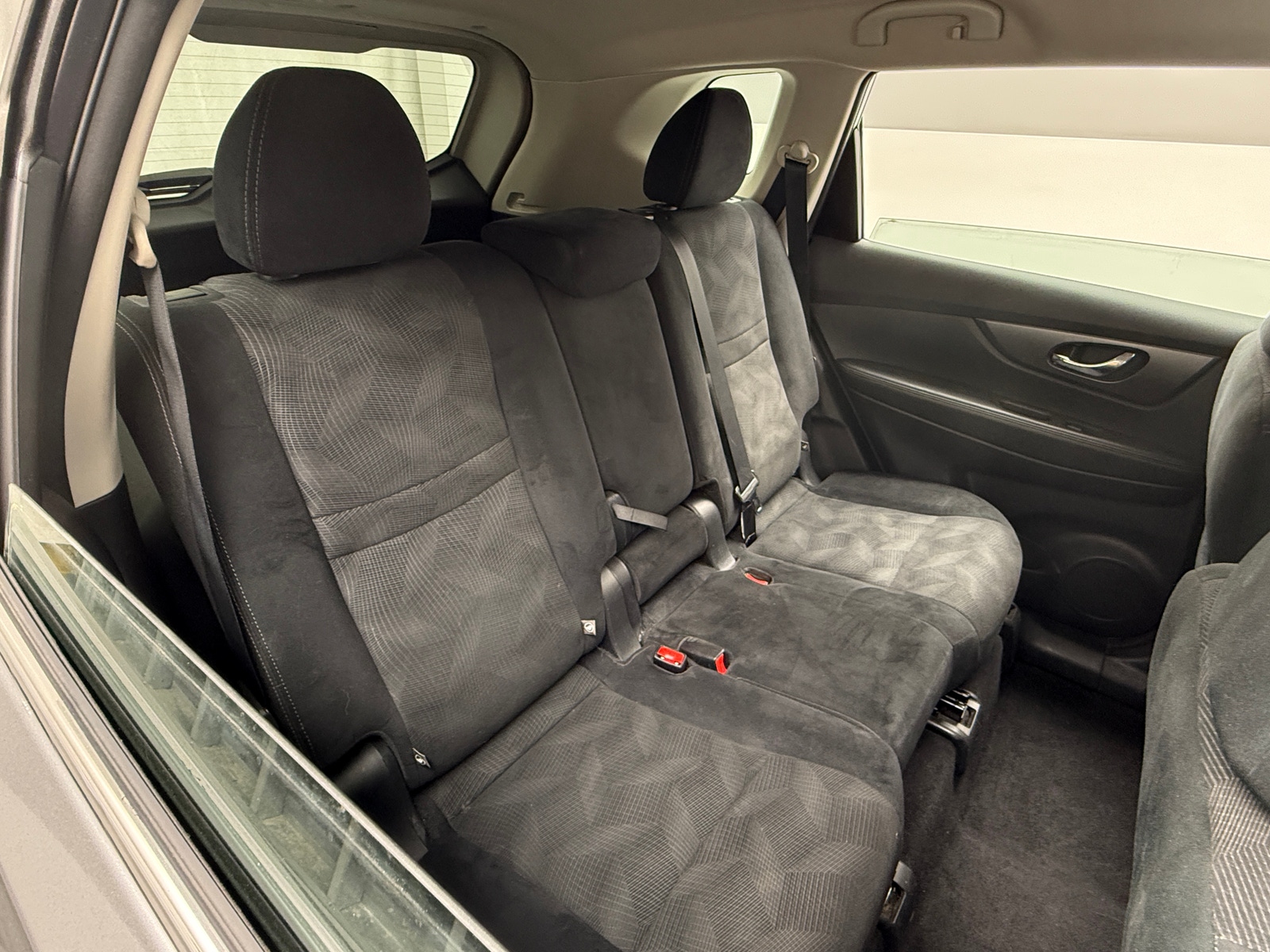 Thumbnail: 2016 Nissan Rogue - 6