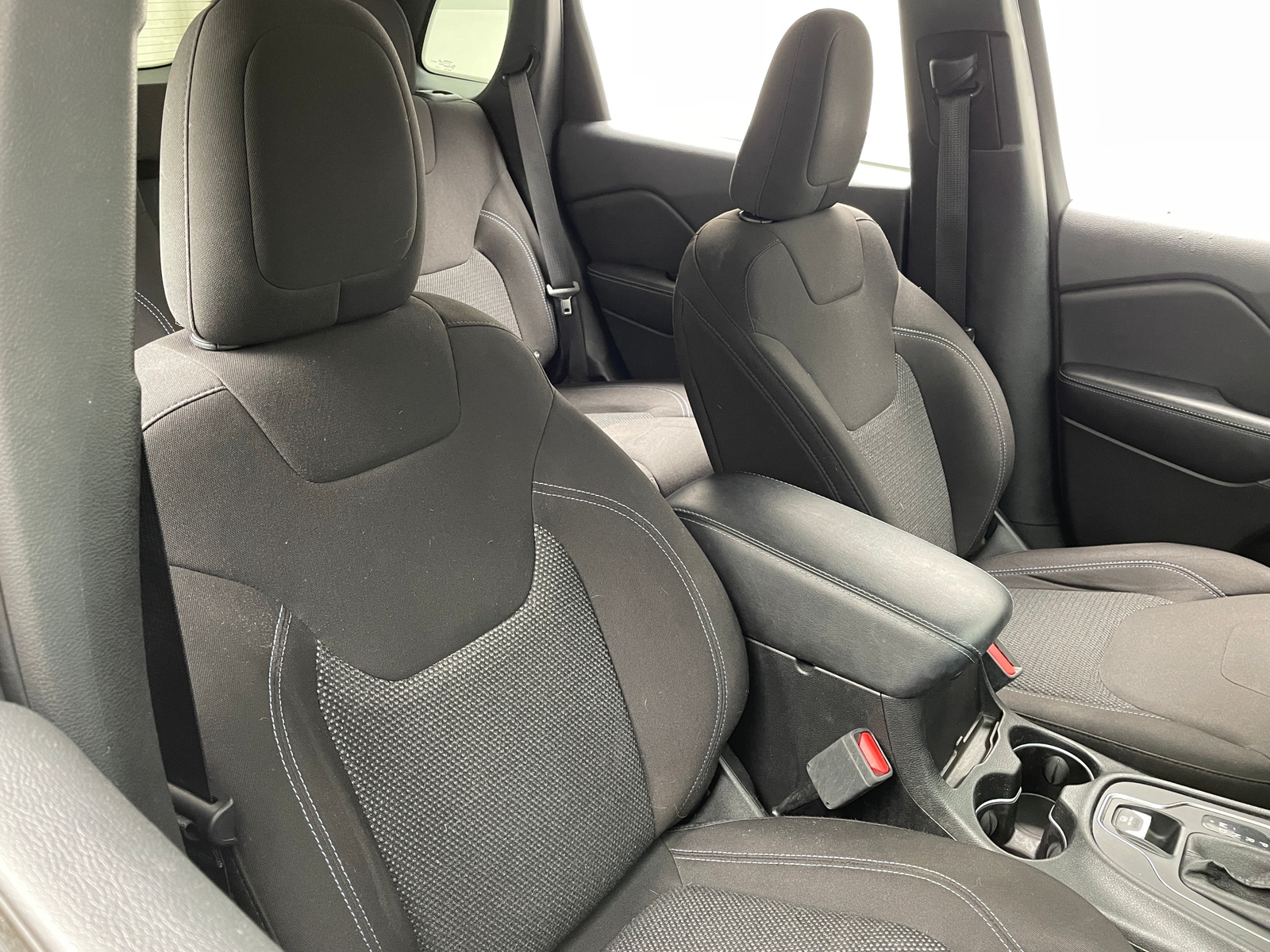 Thumbnail: 2019 Jeep Cherokee - 2