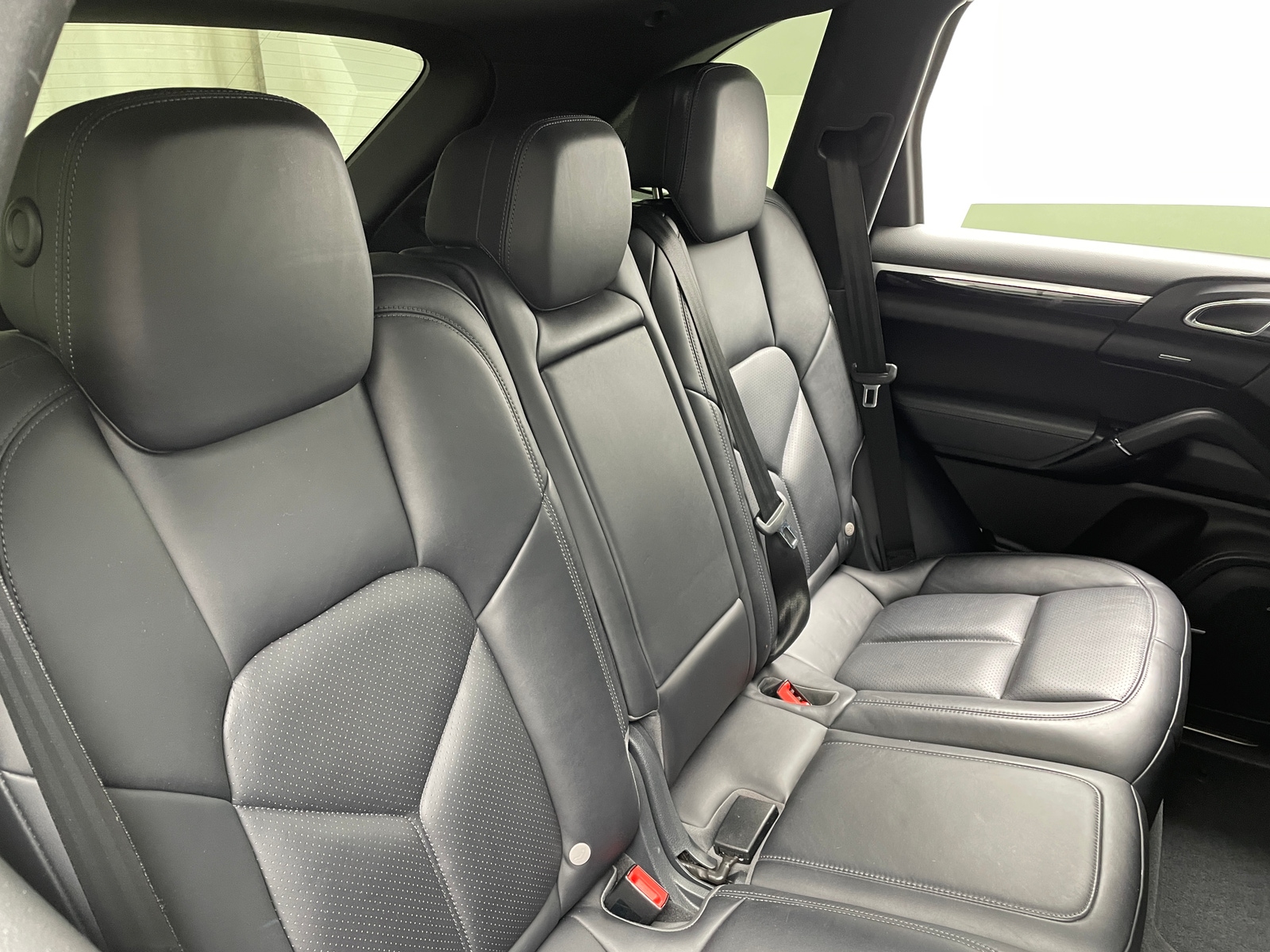 Thumbnail: 2016 Porsche Cayenne - 5