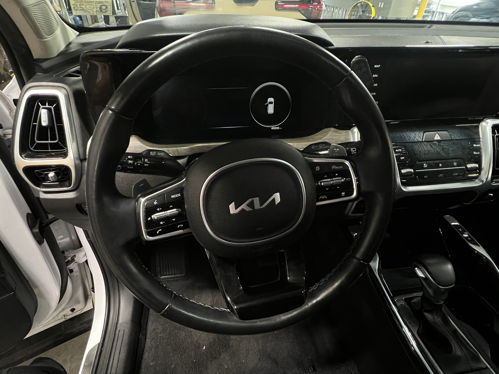 Thumbnail: 2022 Kia Sorento - 4