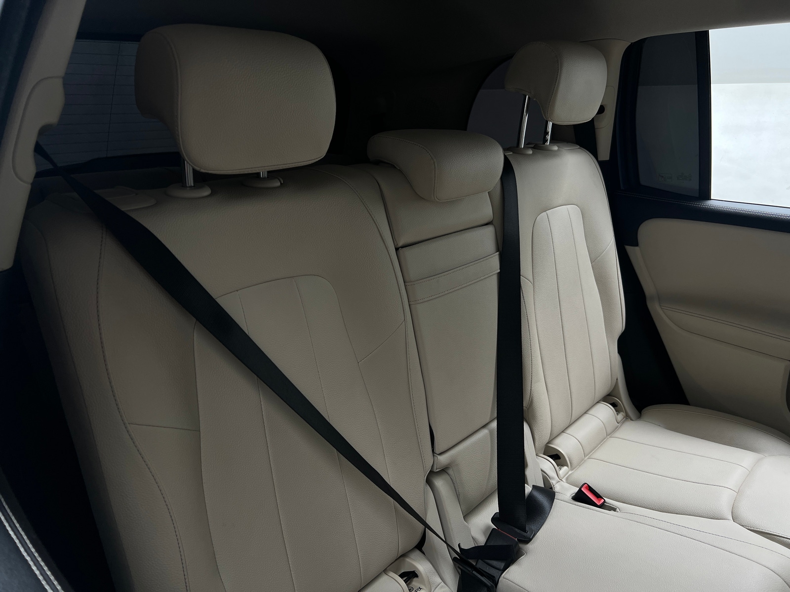 Thumbnail: 2020 Mercedes-Benz GLB - 5