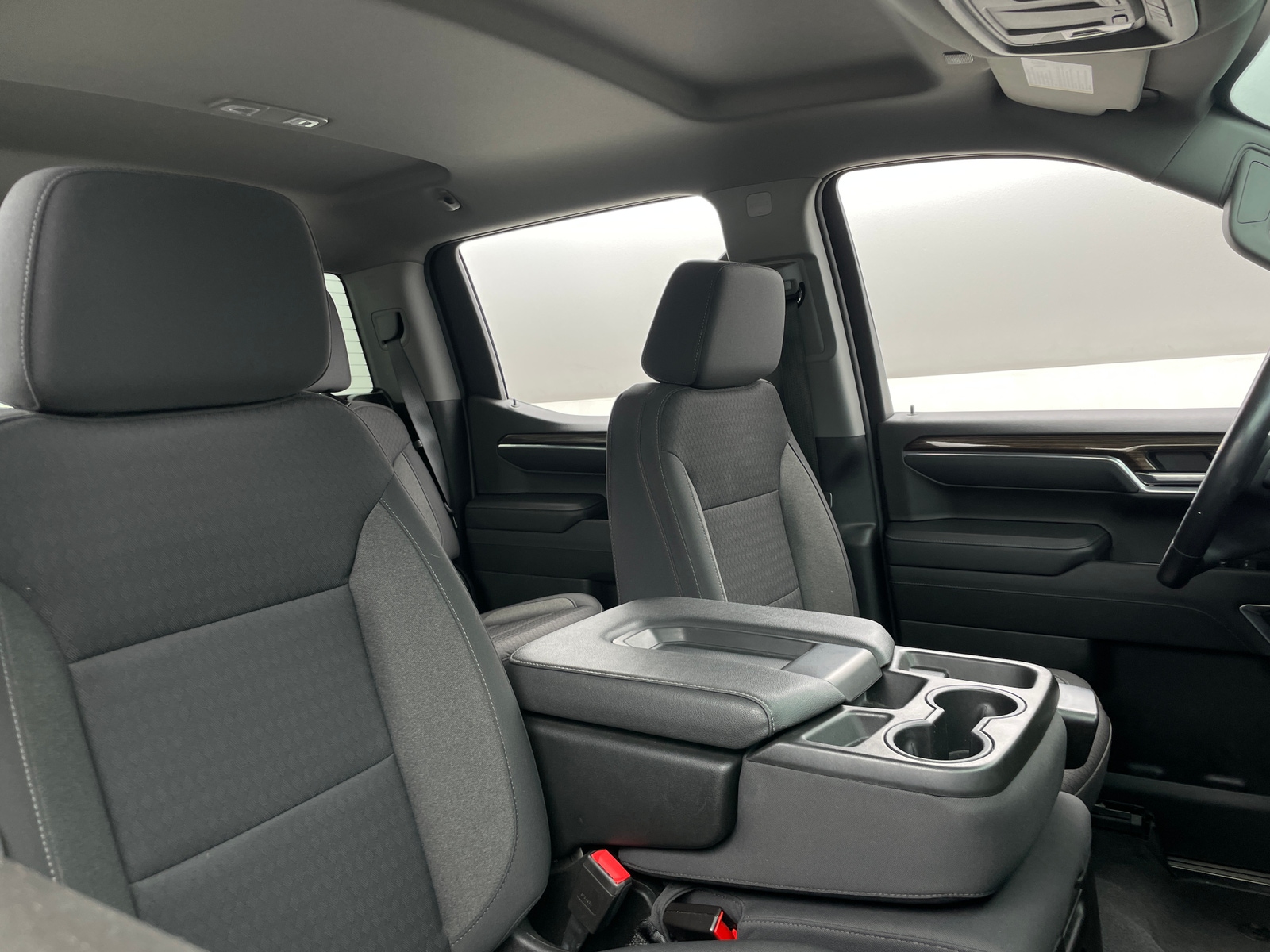 Thumbnail: 2022 Chevrolet Silverado 1500 - 2