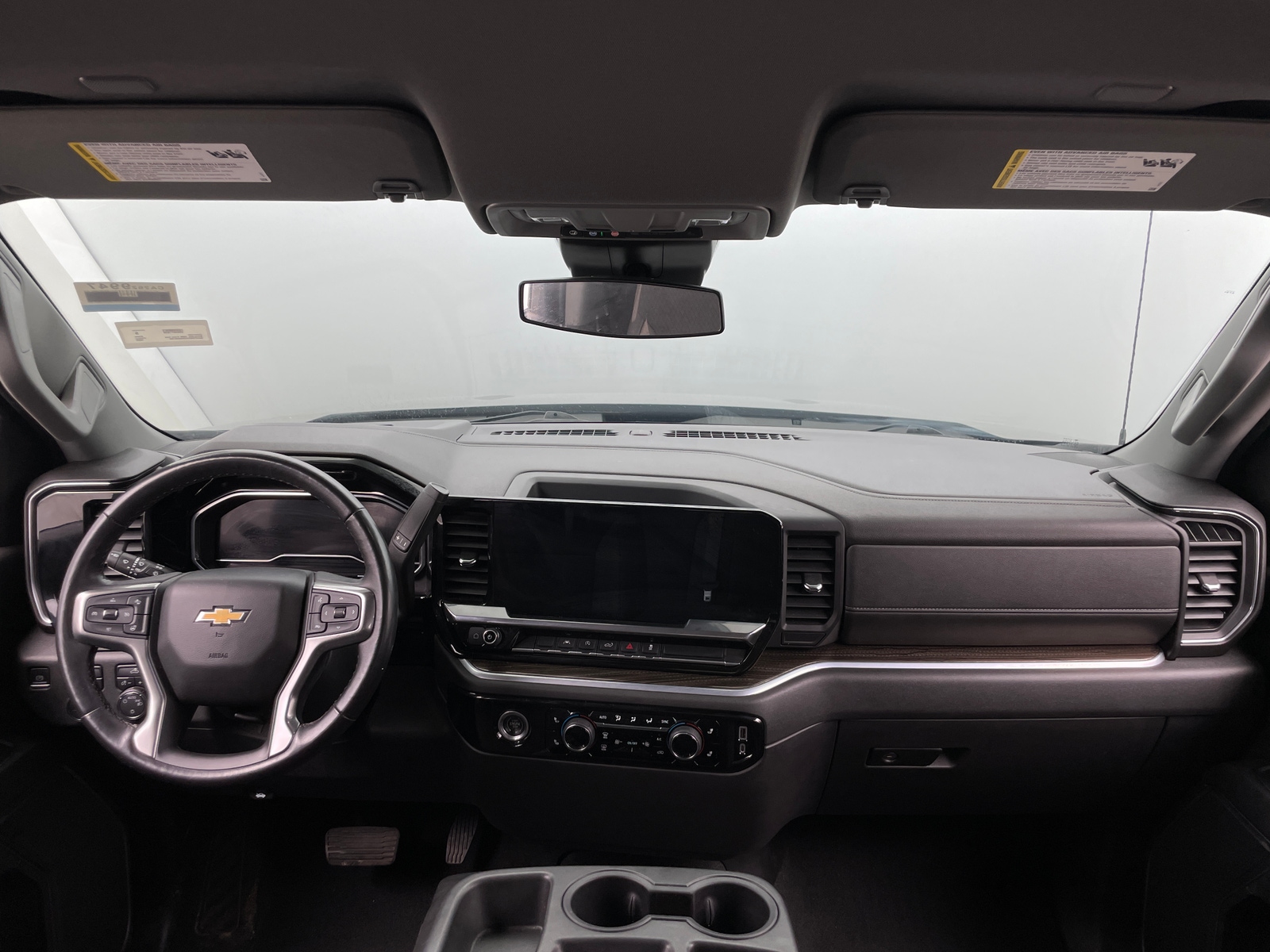 Thumbnail: 2022 Chevrolet Silverado 1500 - 3