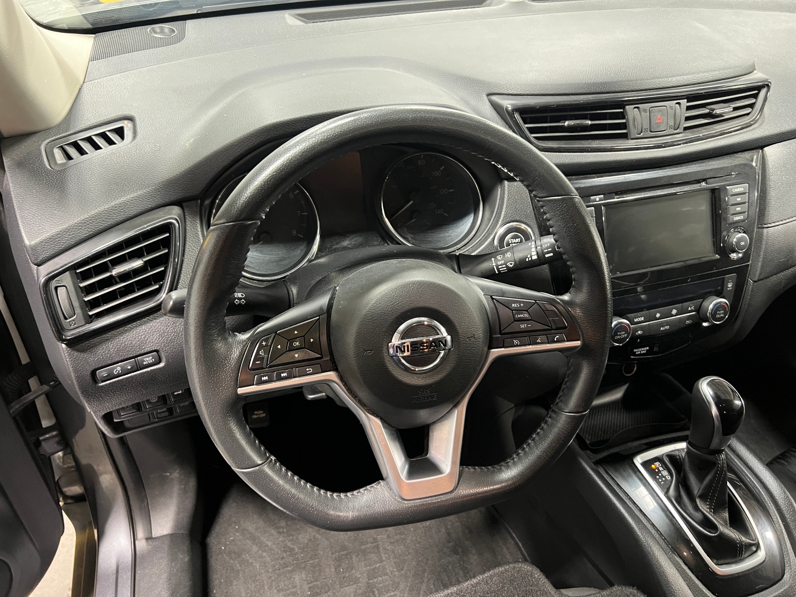 Thumbnail: 2020 Nissan Rogue - 5