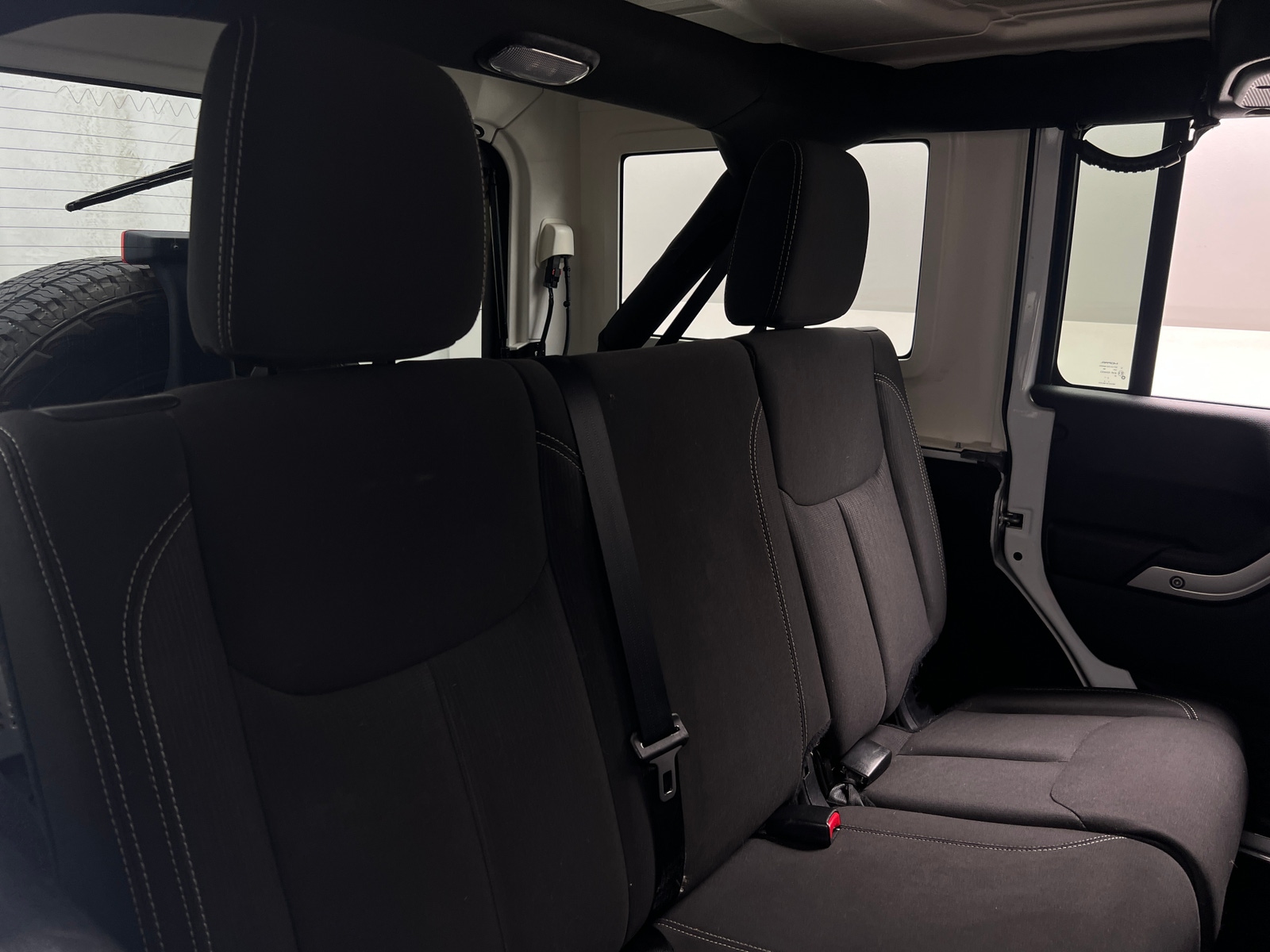 Thumbnail: 2017 Jeep Wrangler - 6