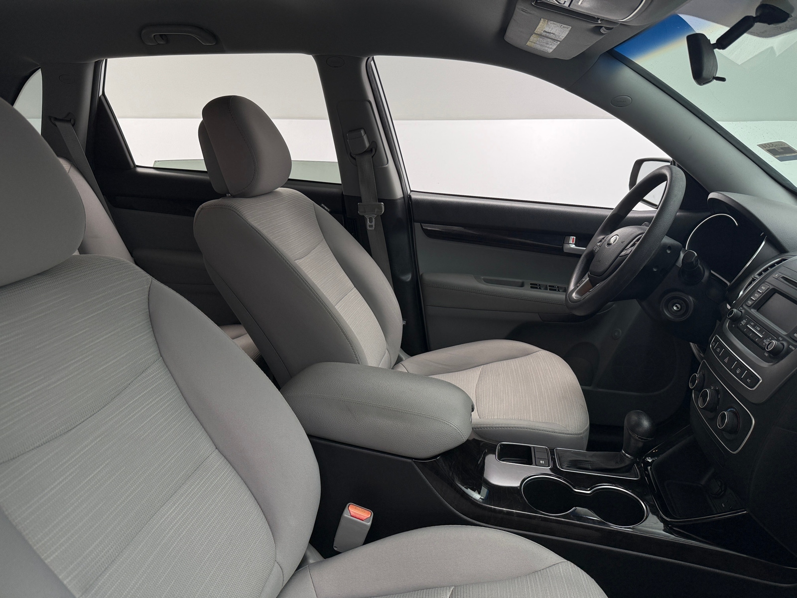Thumbnail: 2015 Kia Sorento - 2