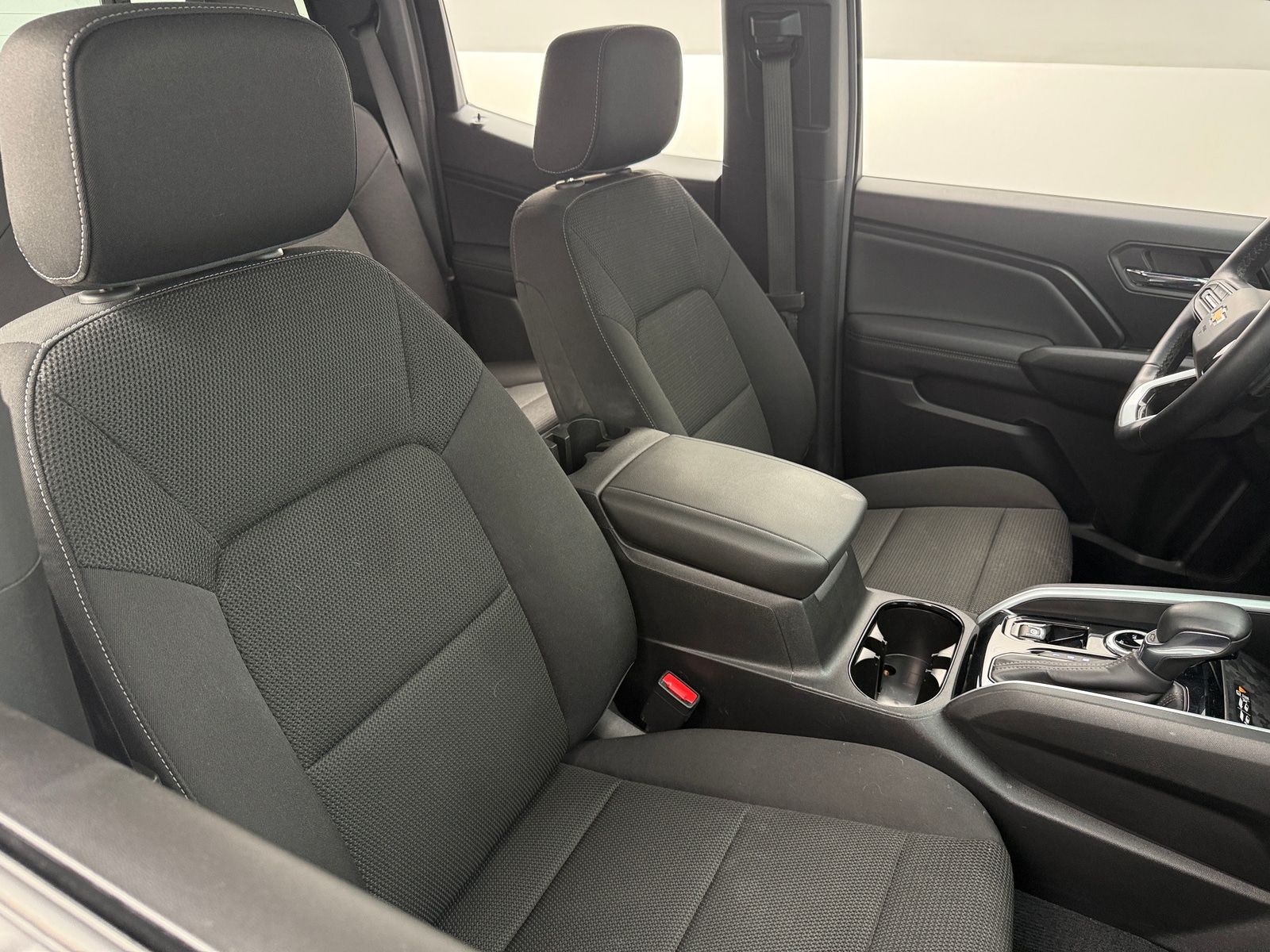 Thumbnail: 2023 Chevrolet Colorado - 2
