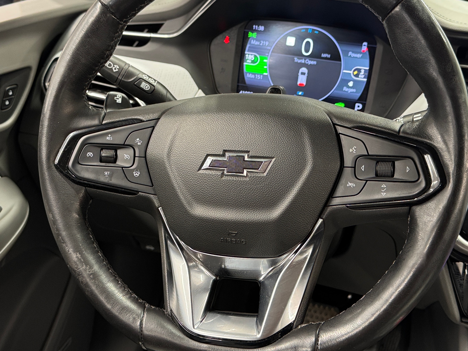 Thumbnail: 2023 Chevrolet Bolt EUV - 4