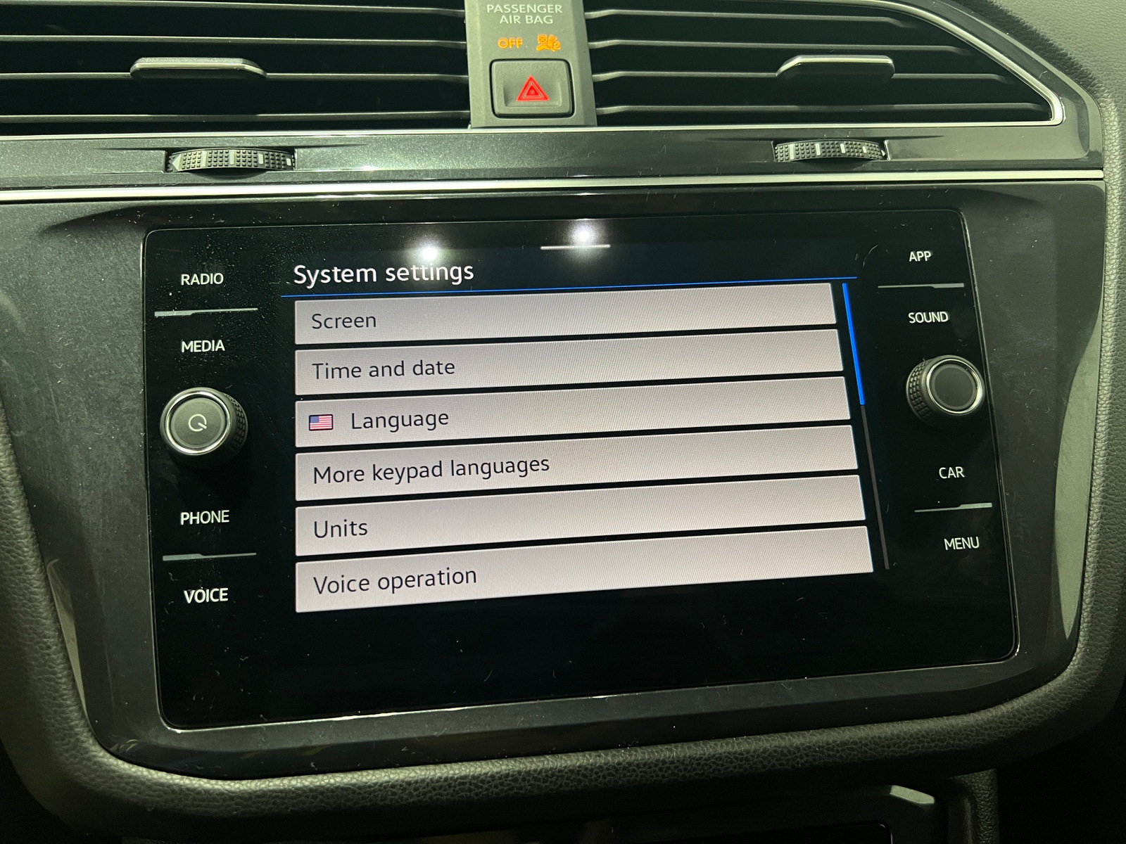 Thumbnail: 2024 Volkswagen Tiguan - 3