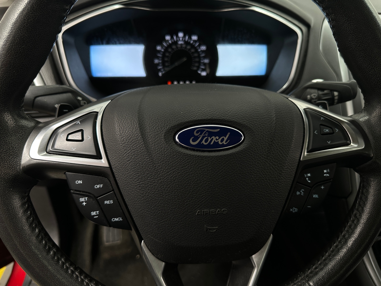 Thumbnail: 2016 Ford Fusion - 4