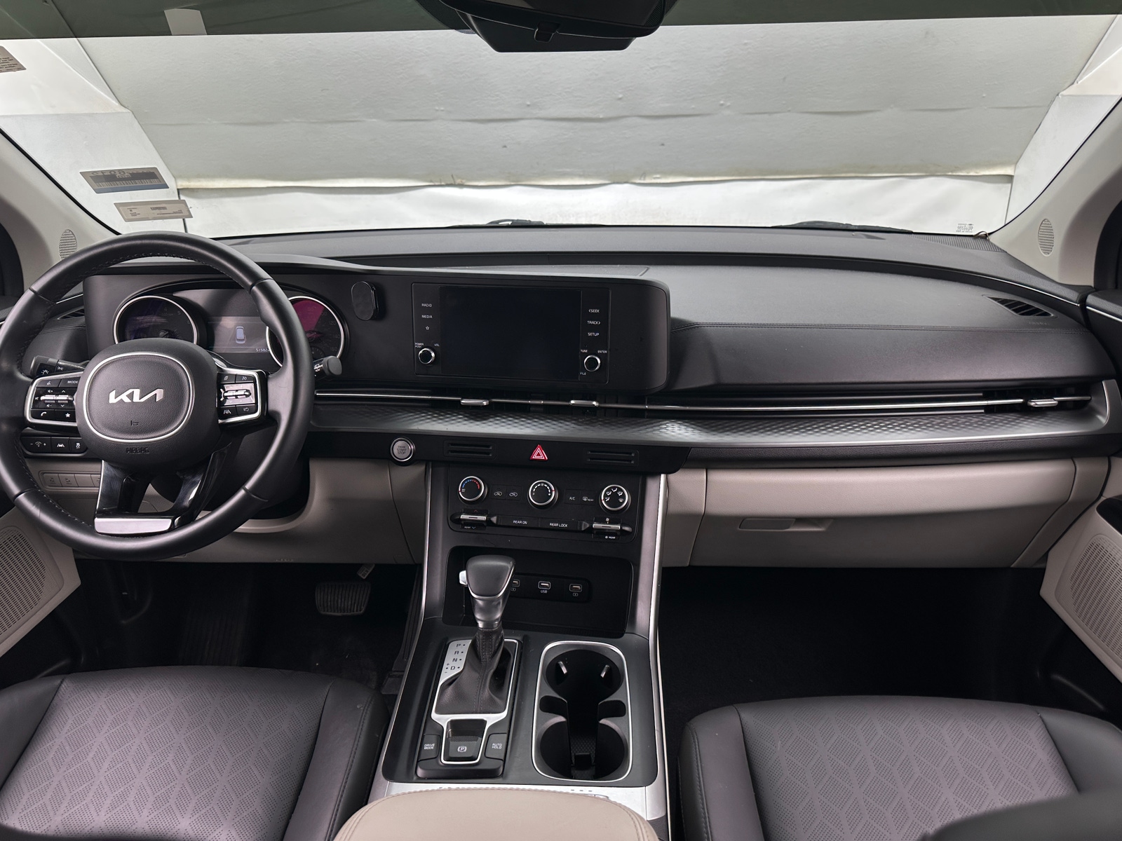 Thumbnail: 2022 Kia Carnival - 2