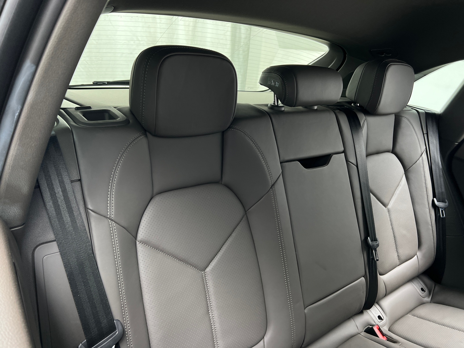 Thumbnail: 2022 Porsche Macan - 5