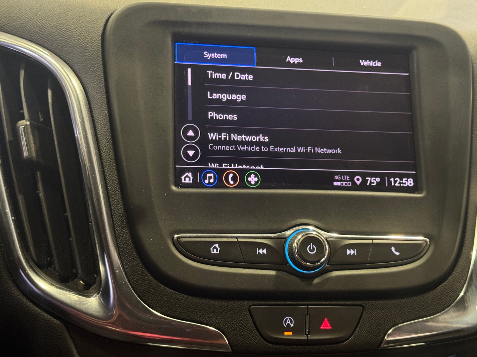 Thumbnail: 2023 Chevrolet Equinox - 4