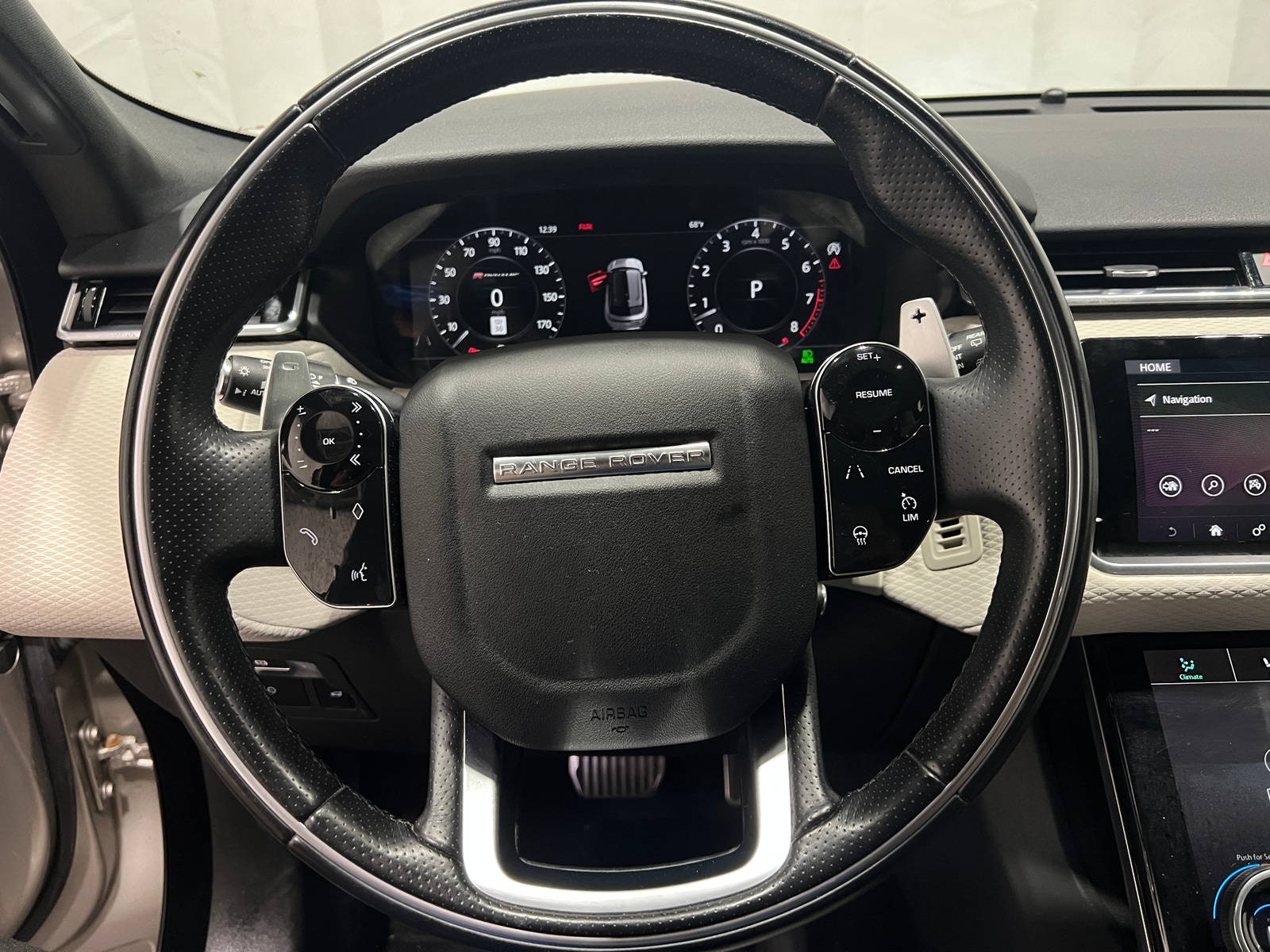 Thumbnail: 2020 Land Rover Range Rover Velar - 4