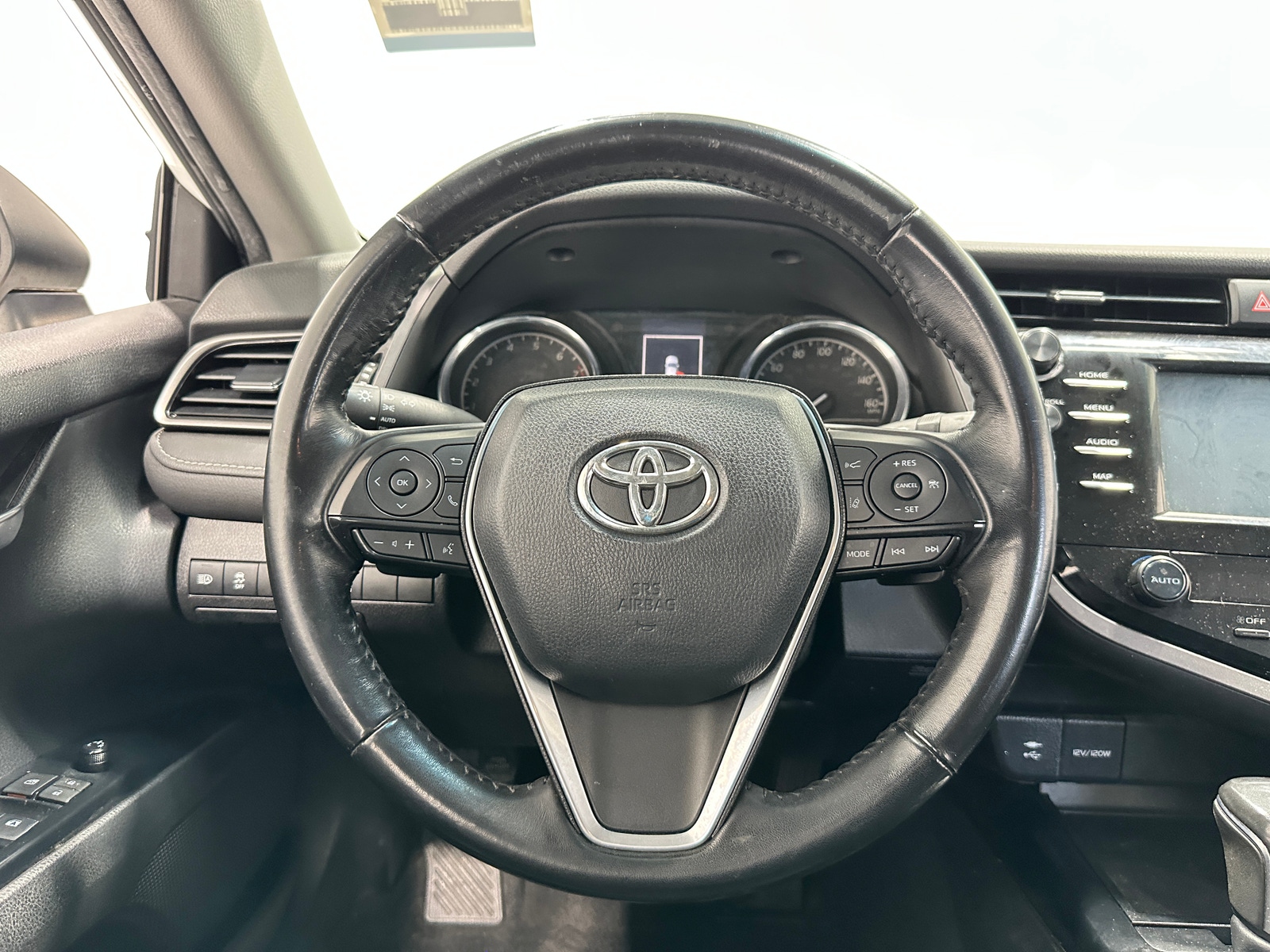 Thumbnail: 2019 Toyota Camry - 4